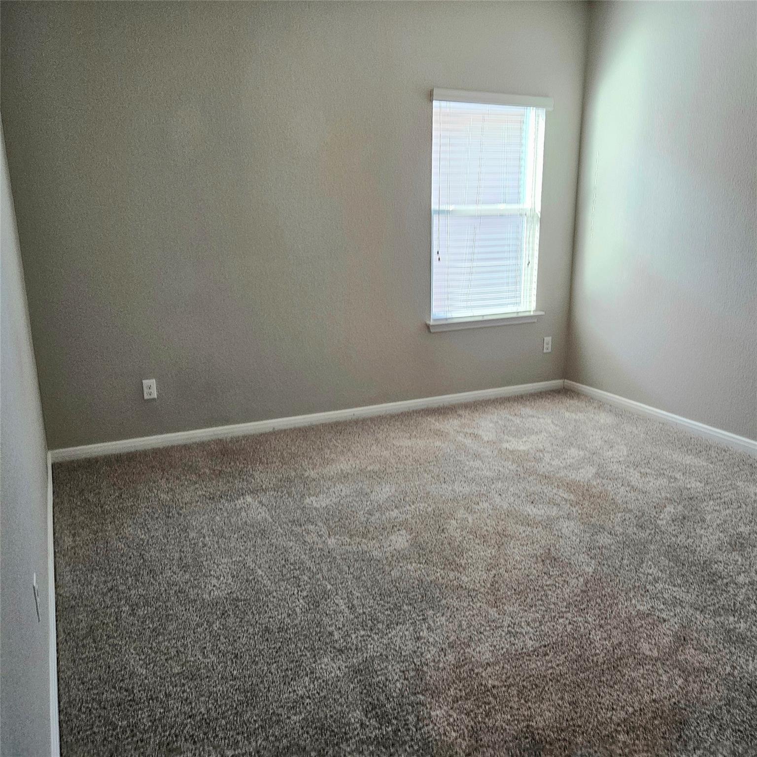 613 Donegal Ln Property Photo 7