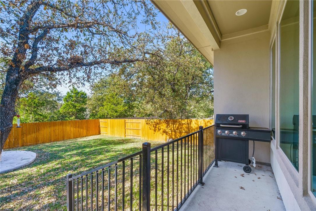 941 Del Raphael Dr Property Photo 23