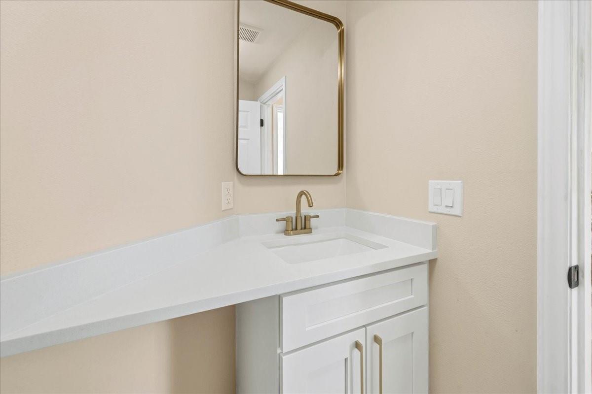 307 Hurst Creek Rd Property Photo 17