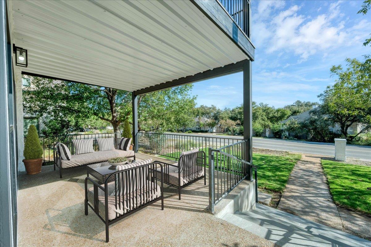 307 Hurst Creek Rd Property Photo 38