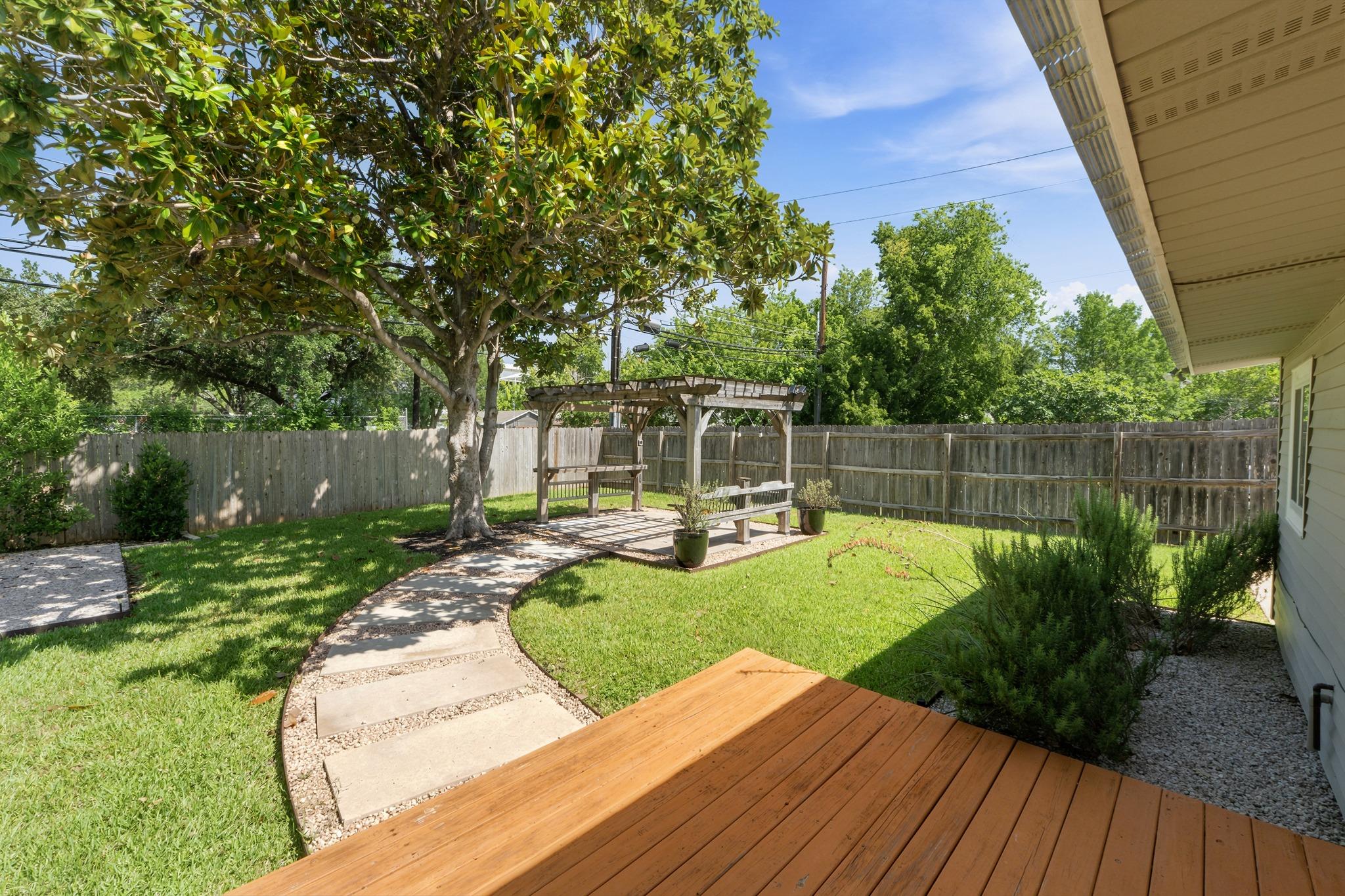 6706 Isabelle Dr Property Photo 26