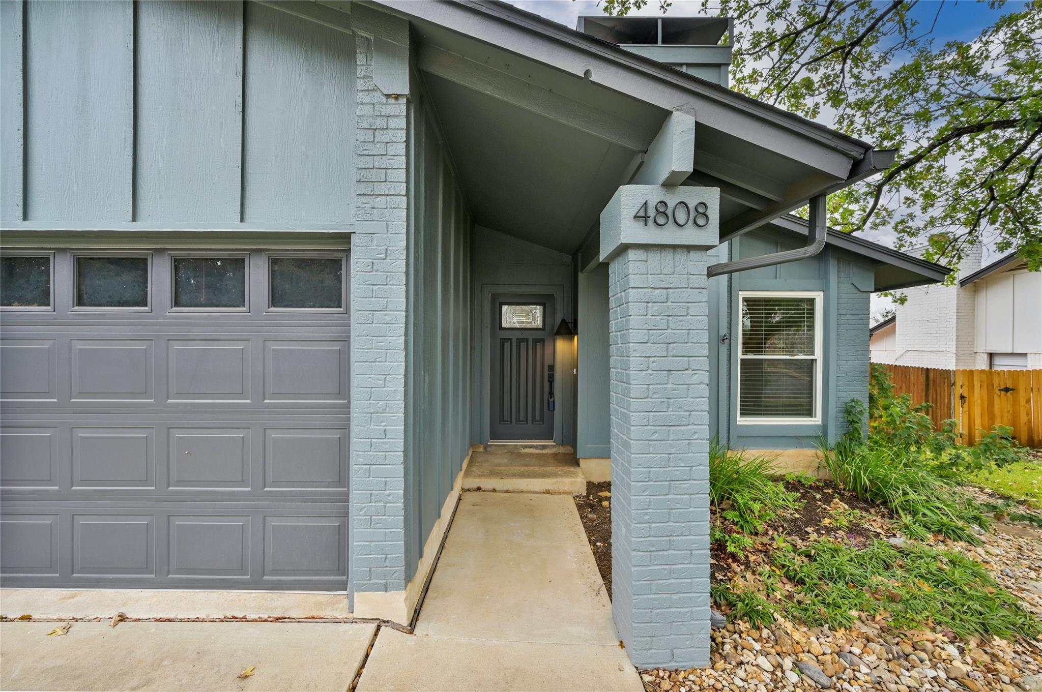 4808 Wind River Rd Property Photo 2