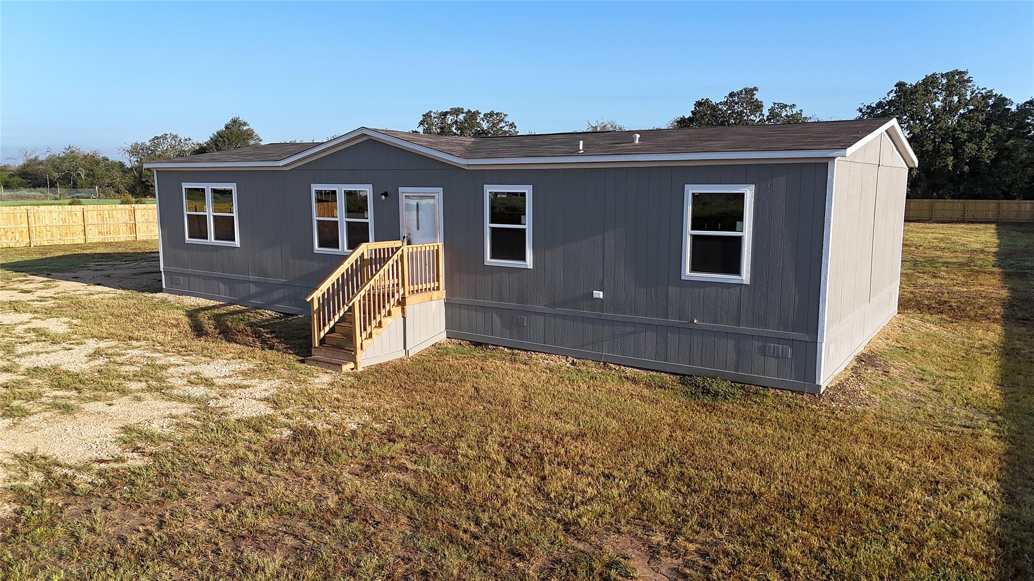 161 Azalea Ct Property Photo 1