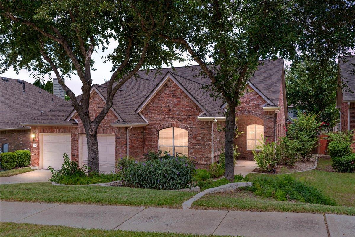 2507 Powderham Ln Property Photo 1