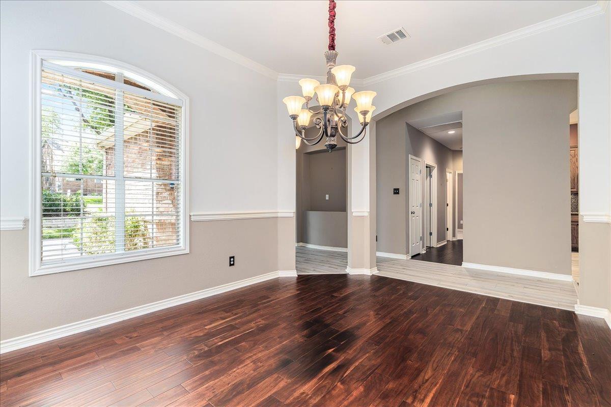 2507 Powderham Ln Property Photo 11