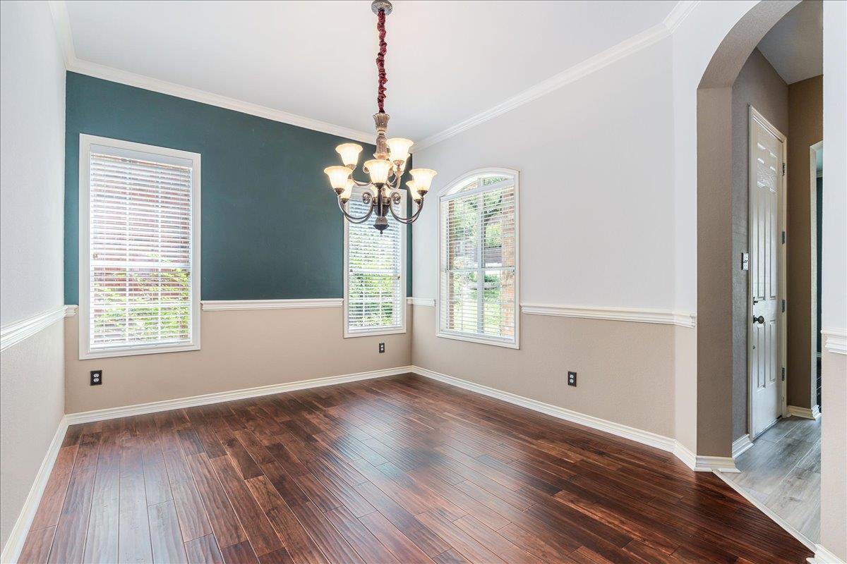 2507 Powderham Ln Property Photo 12