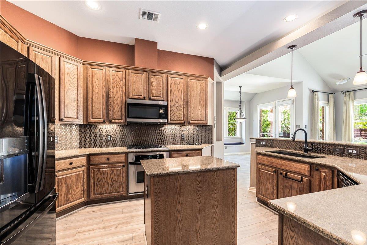 2507 Powderham Ln Property Photo 14