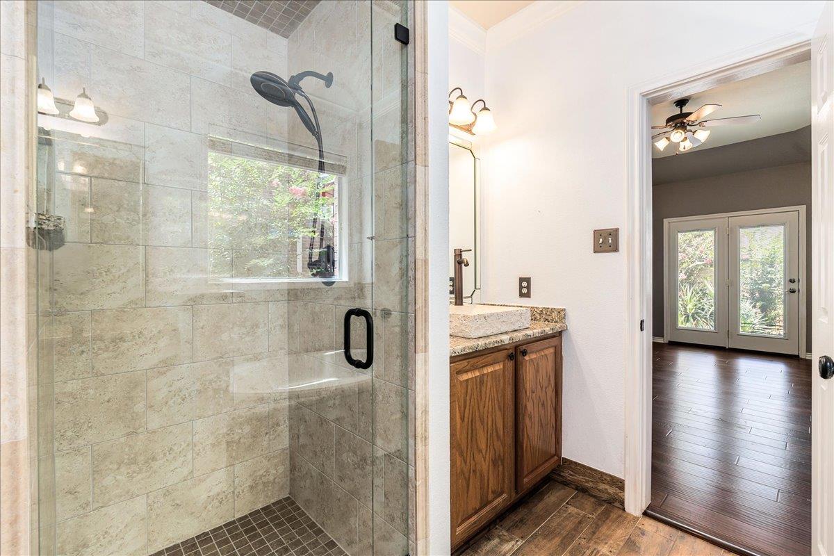 2507 Powderham Ln Property Photo 23