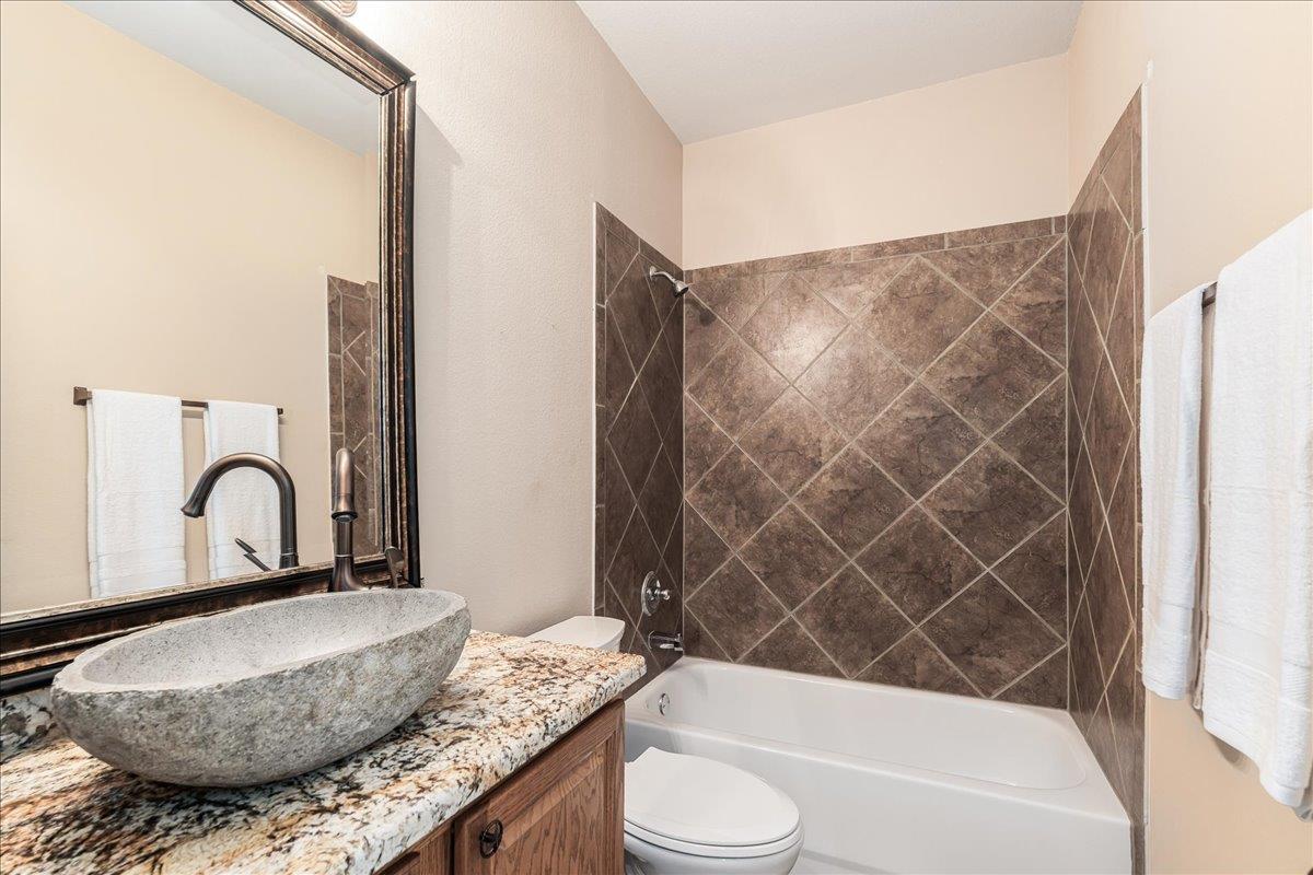 2507 Powderham Ln Property Photo 29