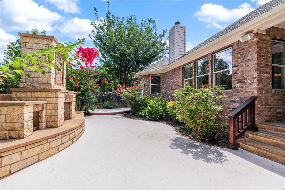 2507 Powderham Ln Property Photo 33