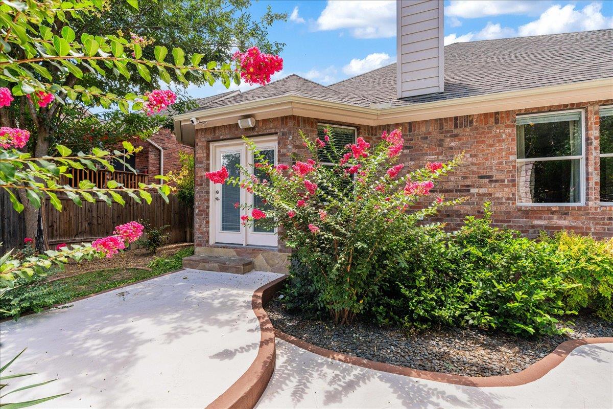 2507 Powderham Ln Property Photo 34