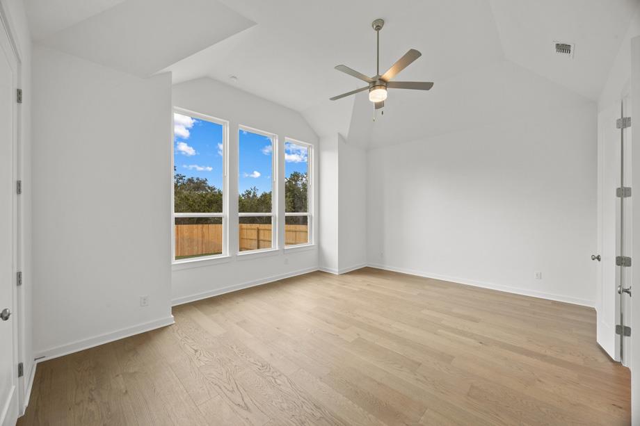 337 Easthaven Bnd Property Photo 11