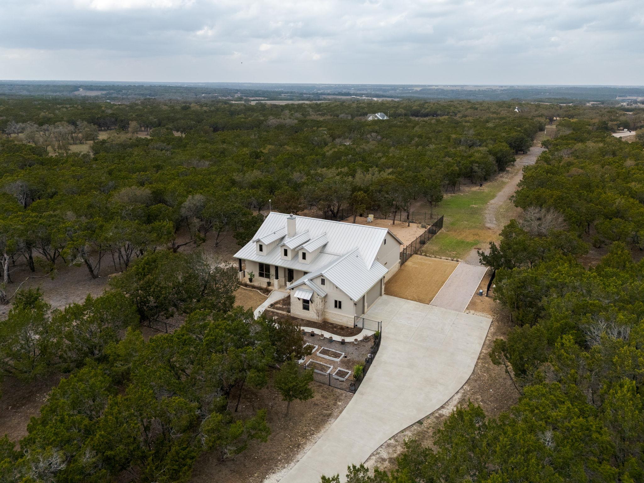 2140 Carpenter Loop Property Photo