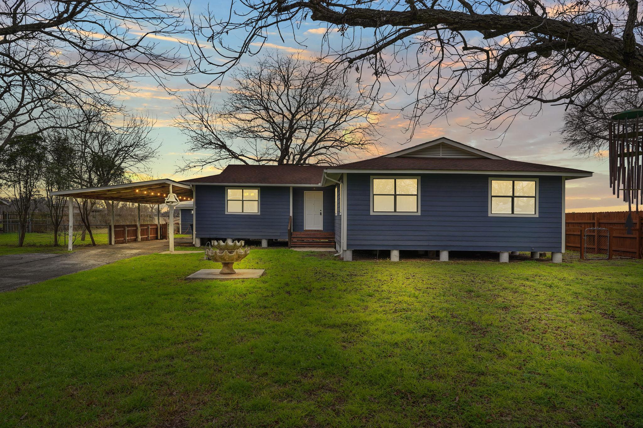 358 Lake Placid Dr Property Photo