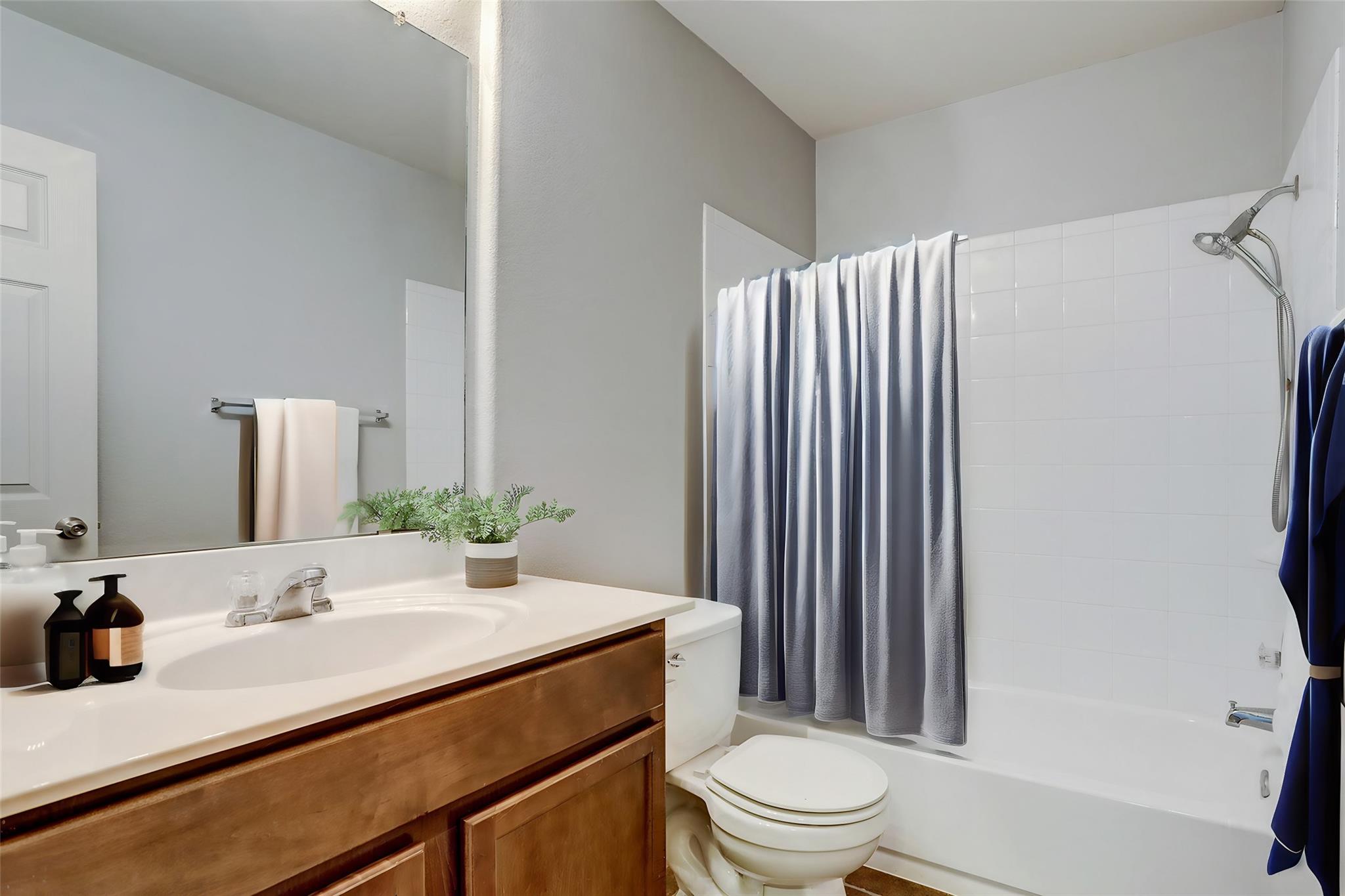 1213 Sunny Meadows Loop Property Photo 10
