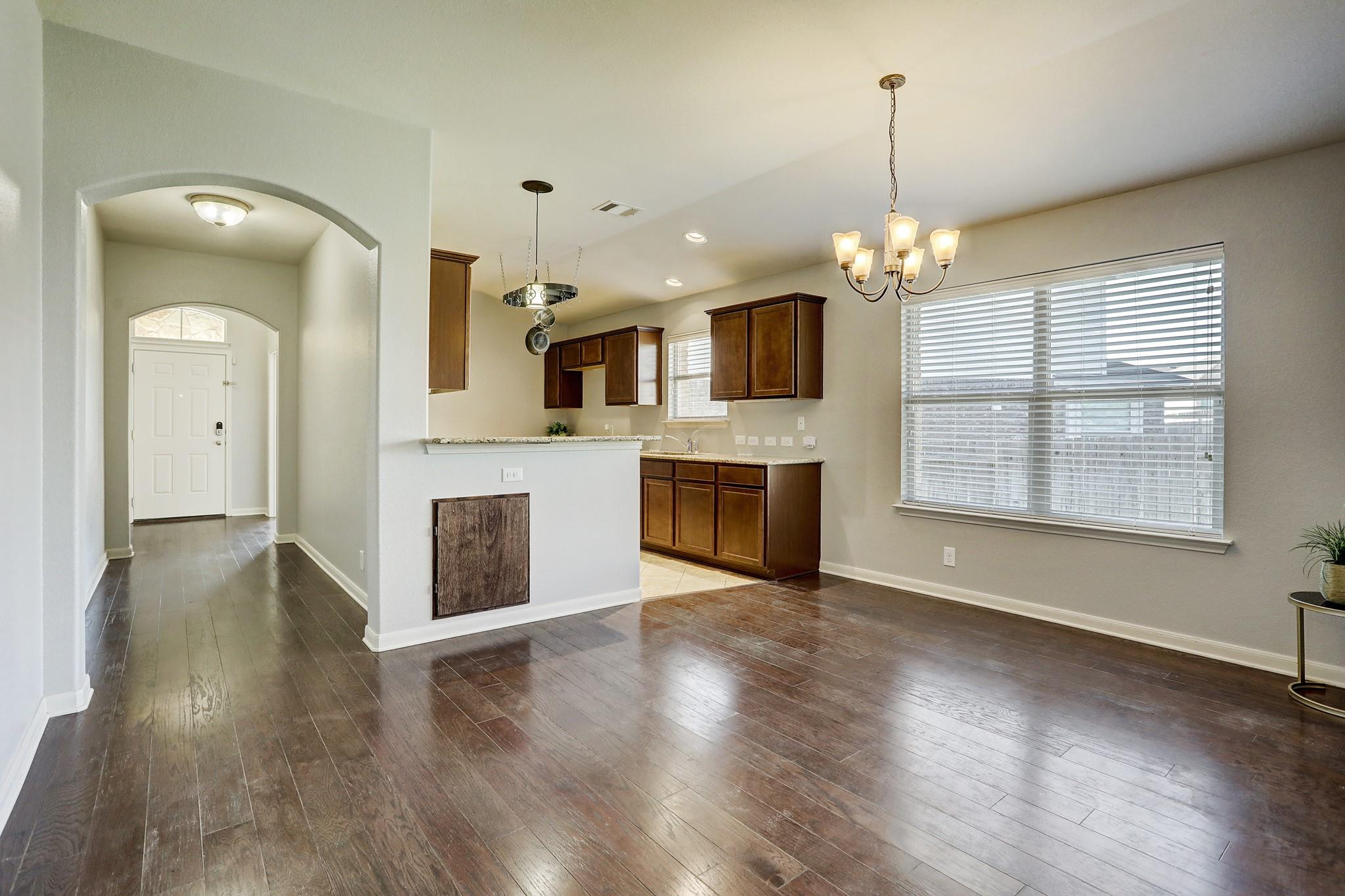 1213 Sunny Meadows Loop Property Photo 11