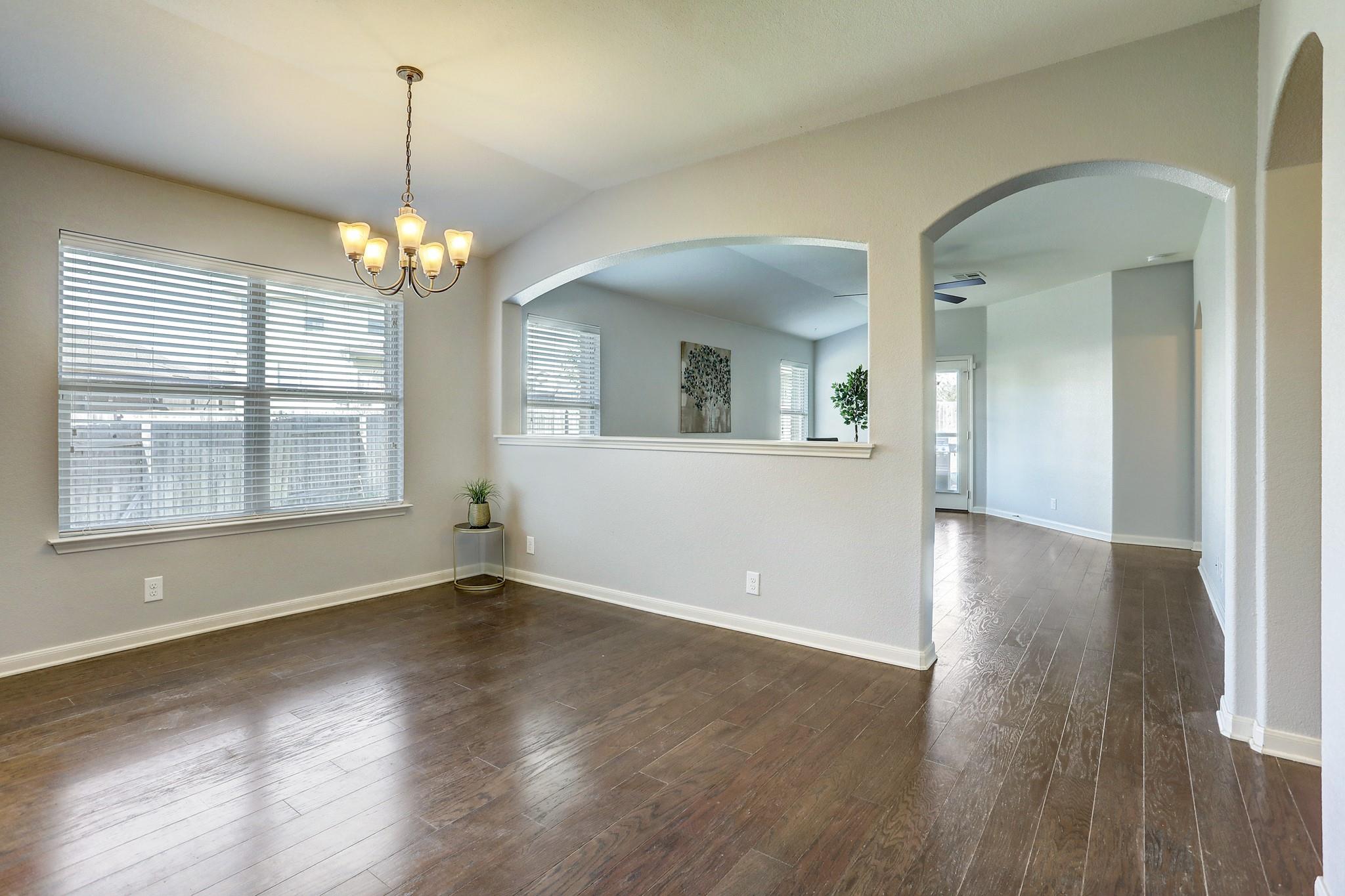 1213 Sunny Meadows Loop Property Photo 12