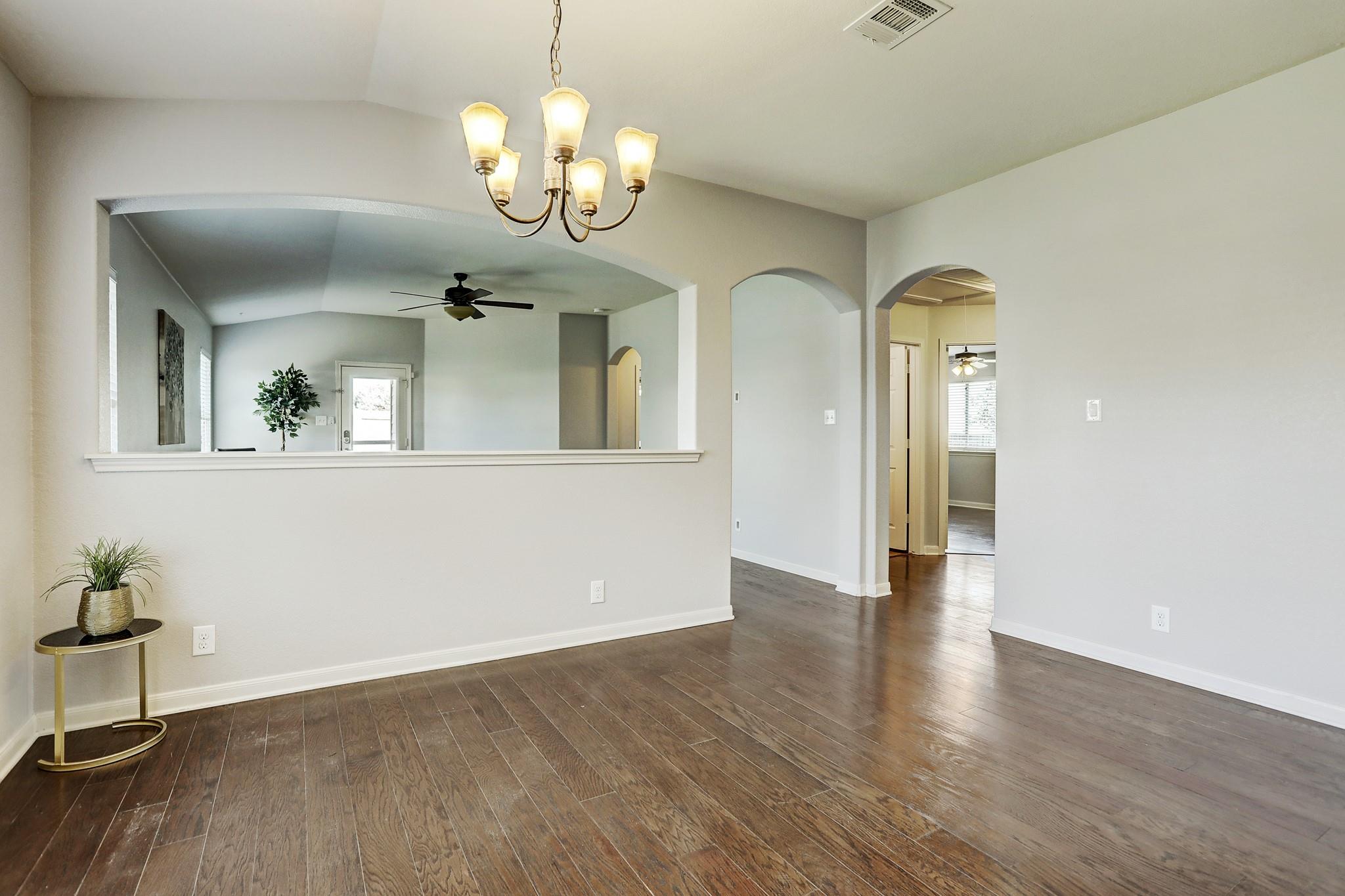 1213 Sunny Meadows Loop Property Photo 14