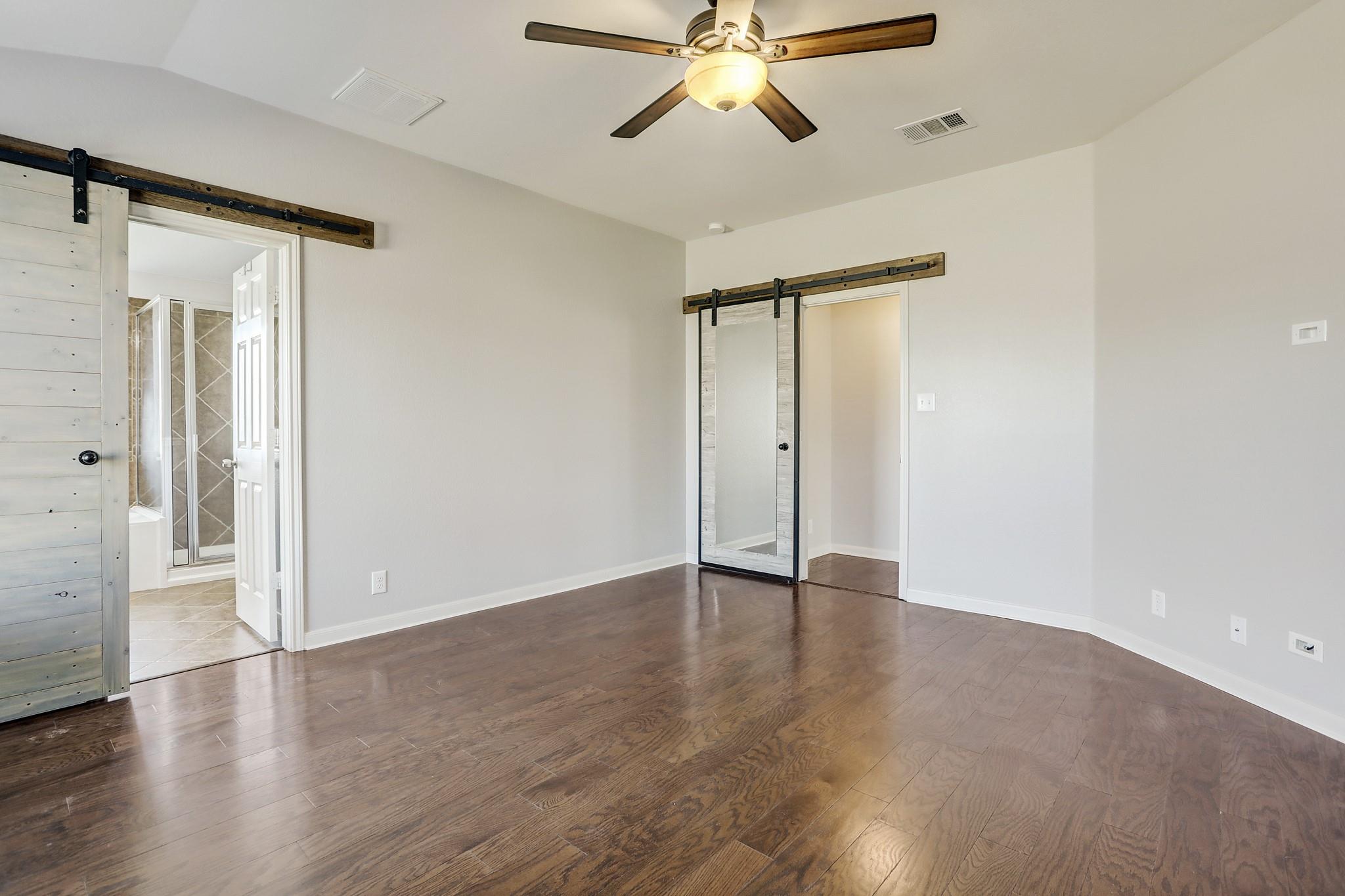 1213 Sunny Meadows Loop Property Photo 23