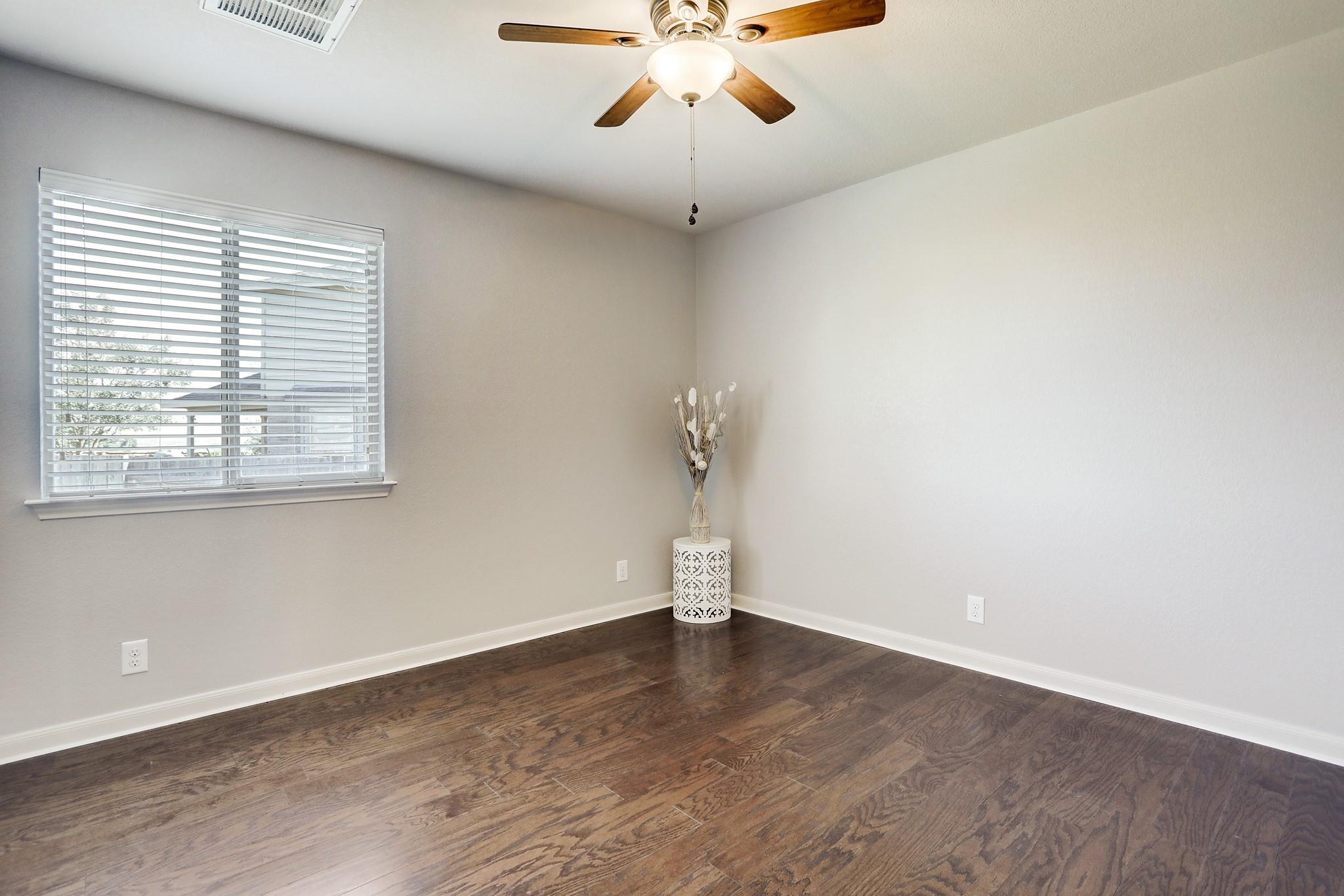1213 Sunny Meadows Loop Property Photo 27