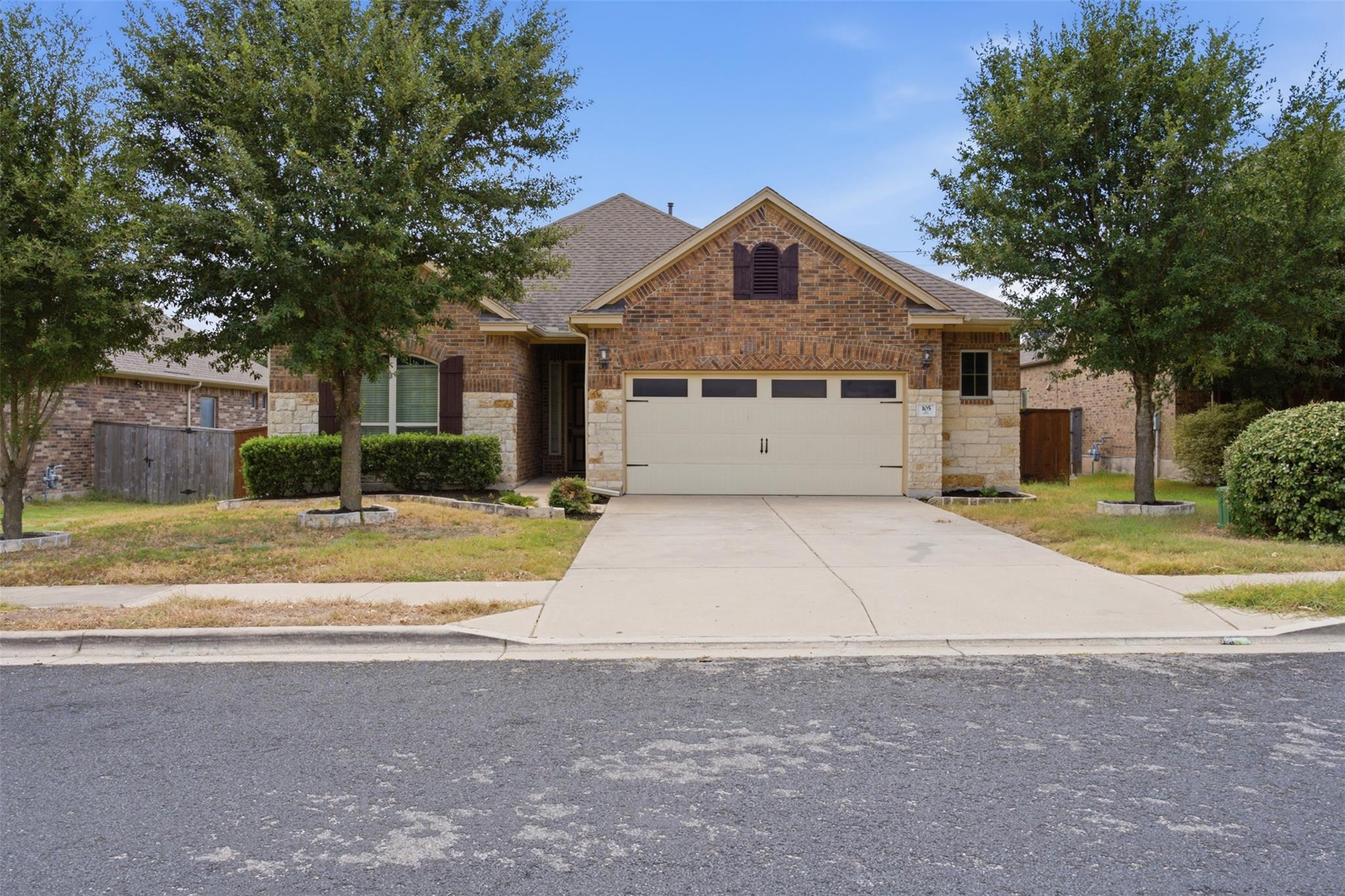 105 Aspen Trl Property Photo 2