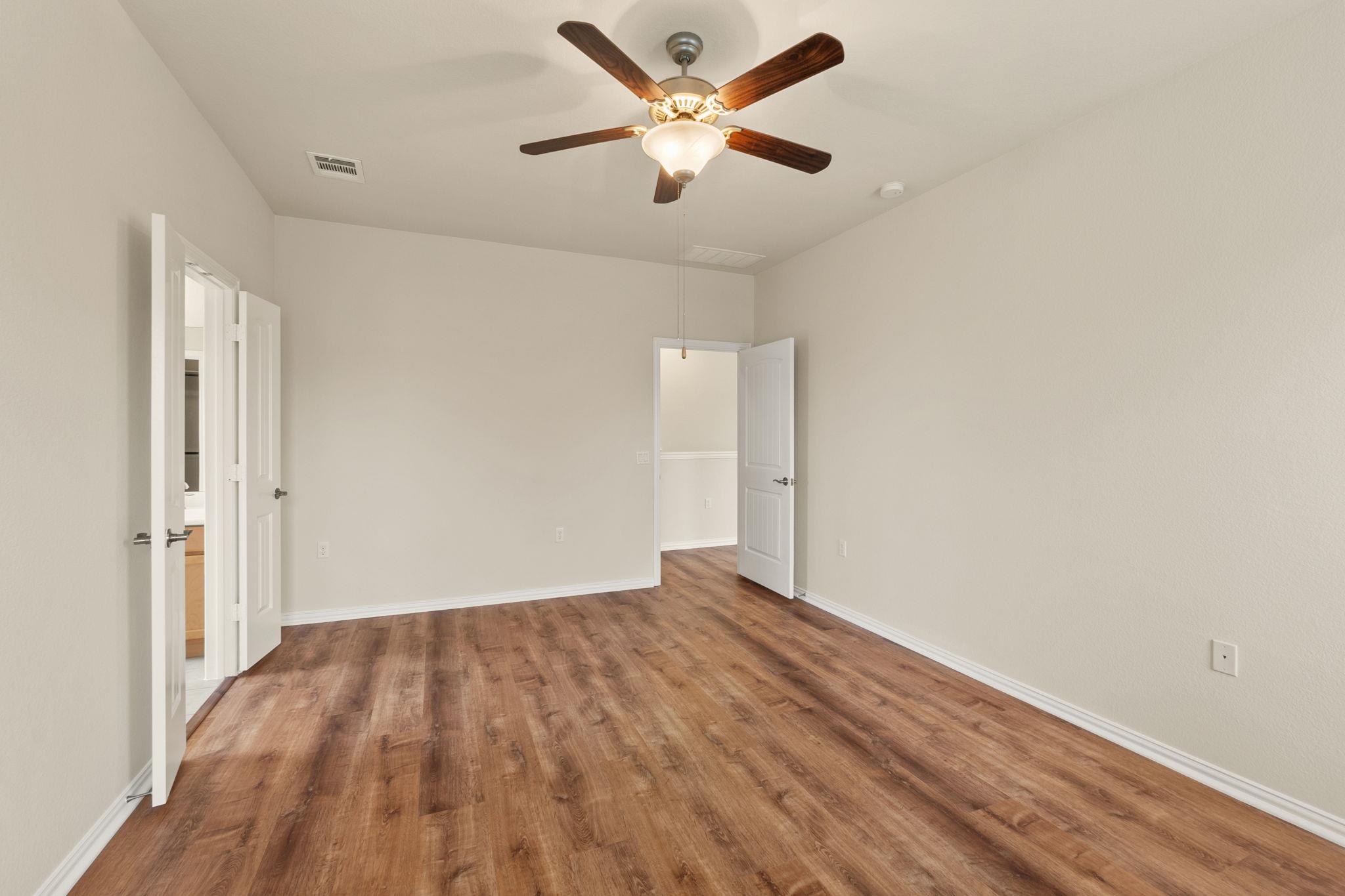 5713 Little Theater Bnd Property Photo 23