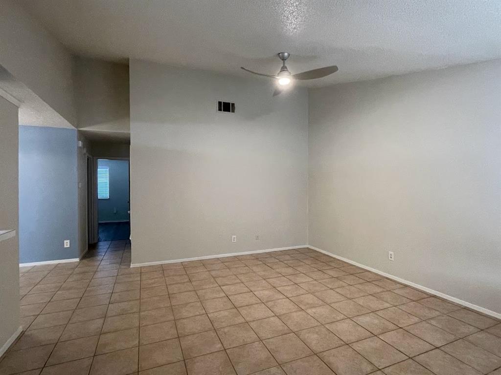 1808 Prairie Knoll Ct B Property Photo 7