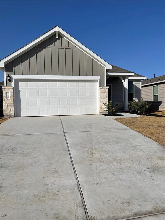 605 Goat Willow Ln Property Photo 1