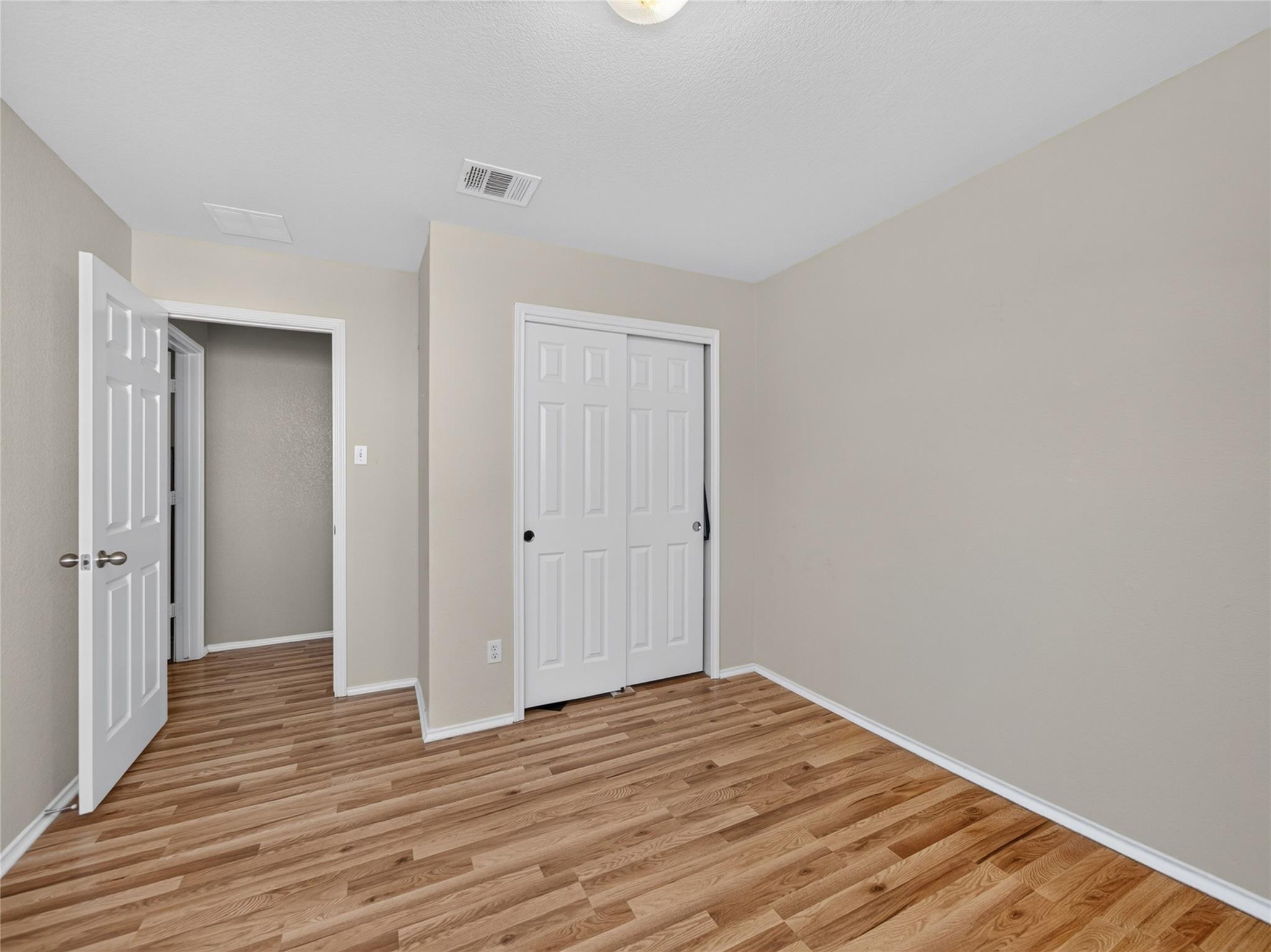 427 Buckingham Dr Property Photo 22