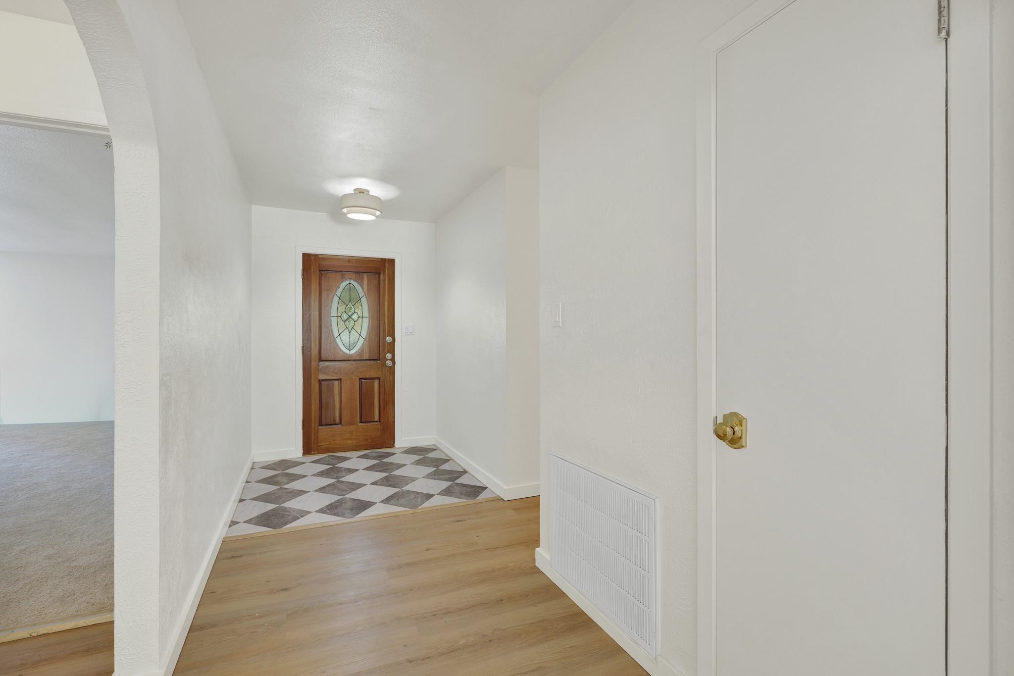 2812 Philo St Property Photo 2