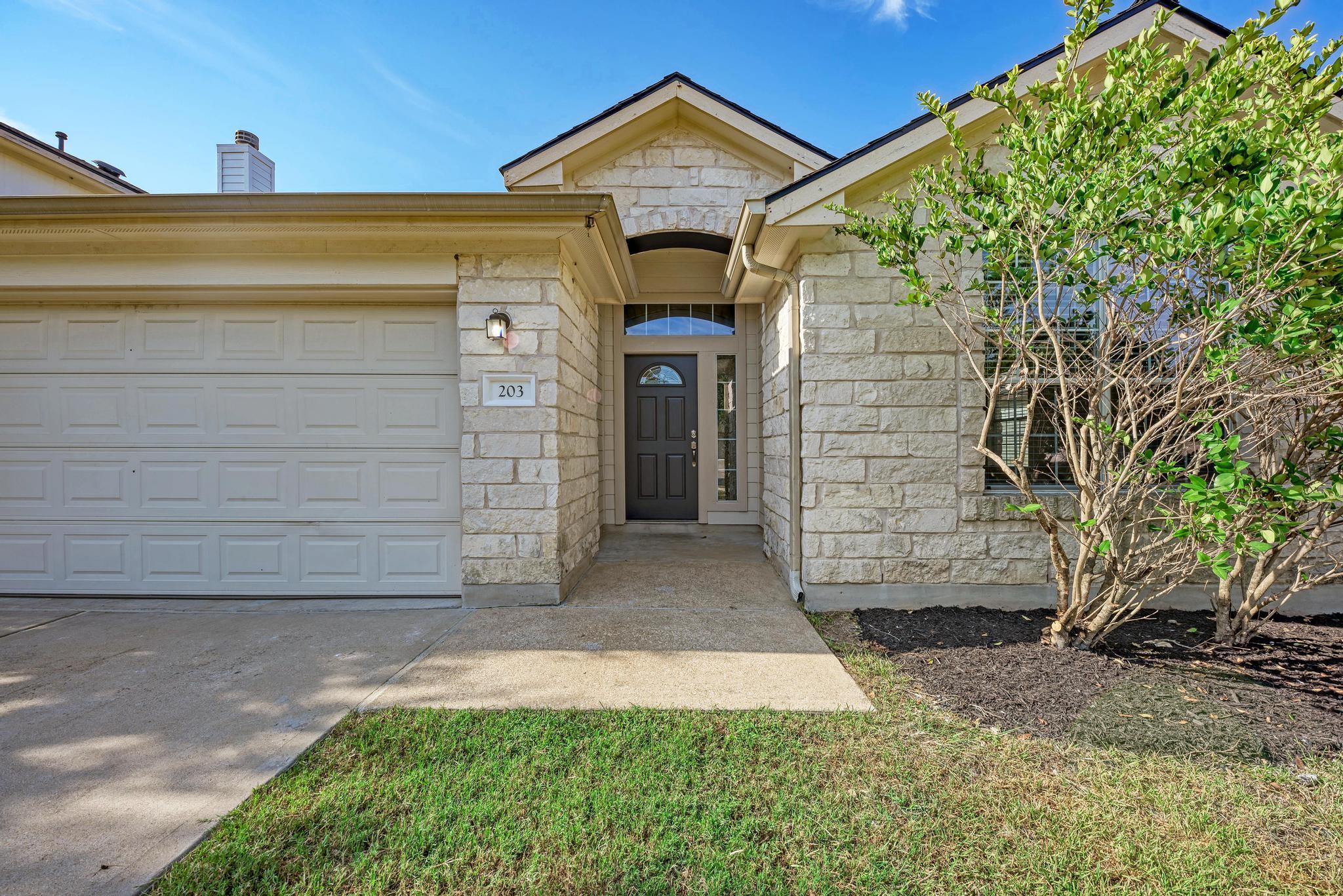 203 Newport Landing Pl Property Photo 1