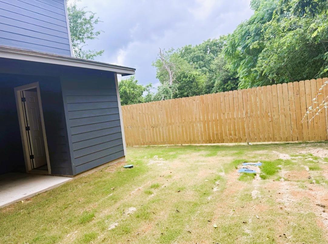 240 W Elm St #a Property Photo 17