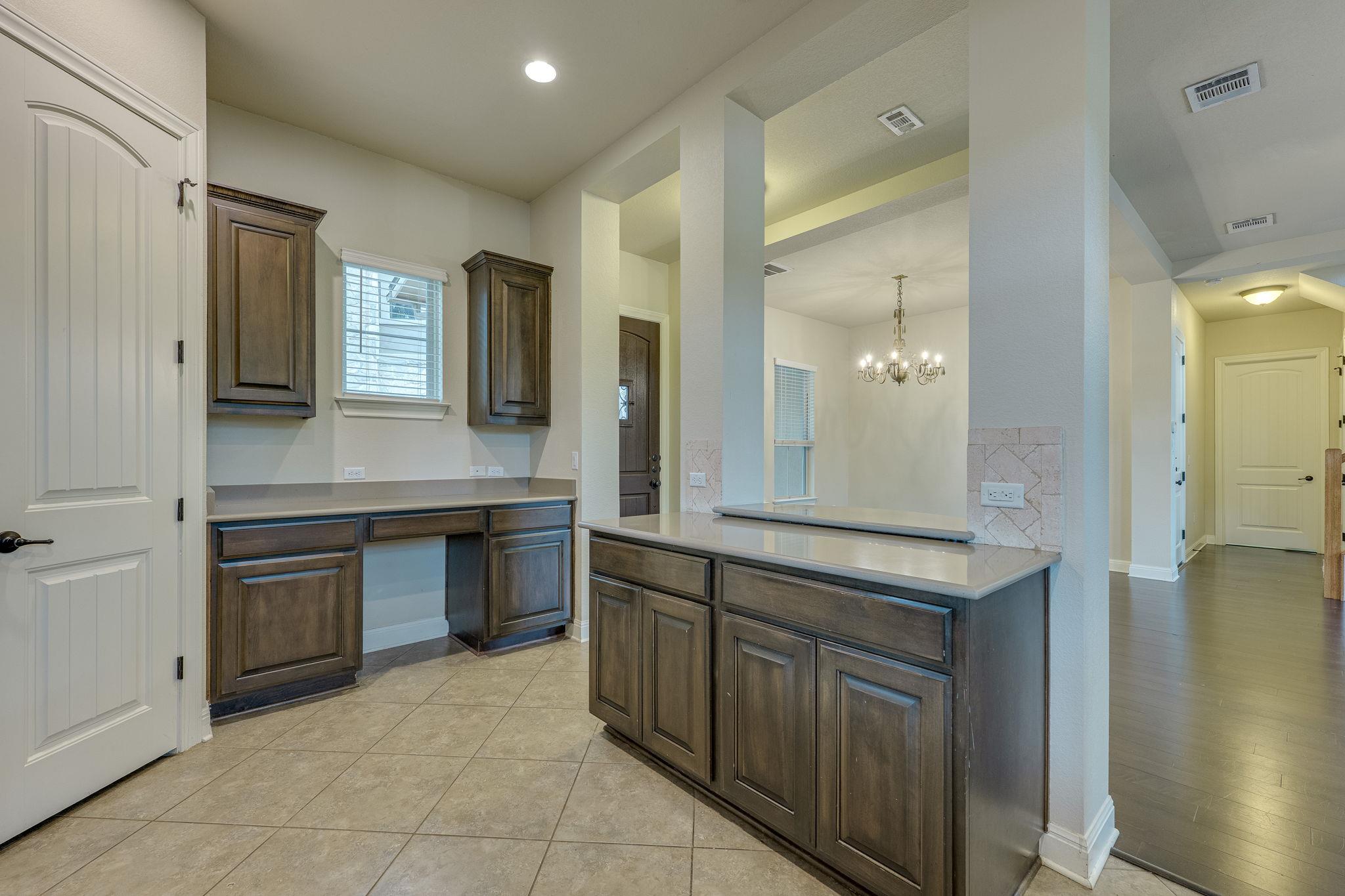 12301 Canera Ct Property Photo 5