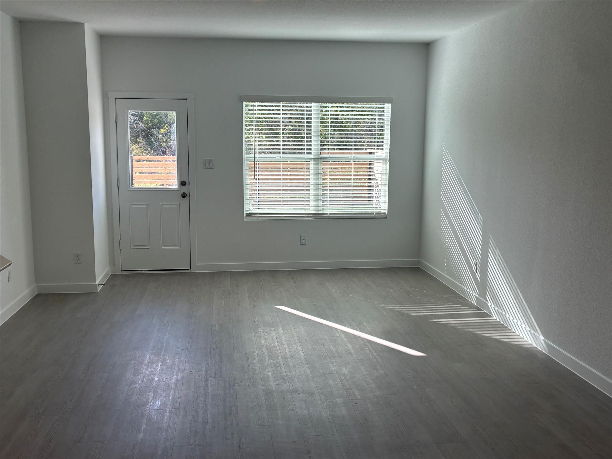 215 Parsons None Property Photo 2