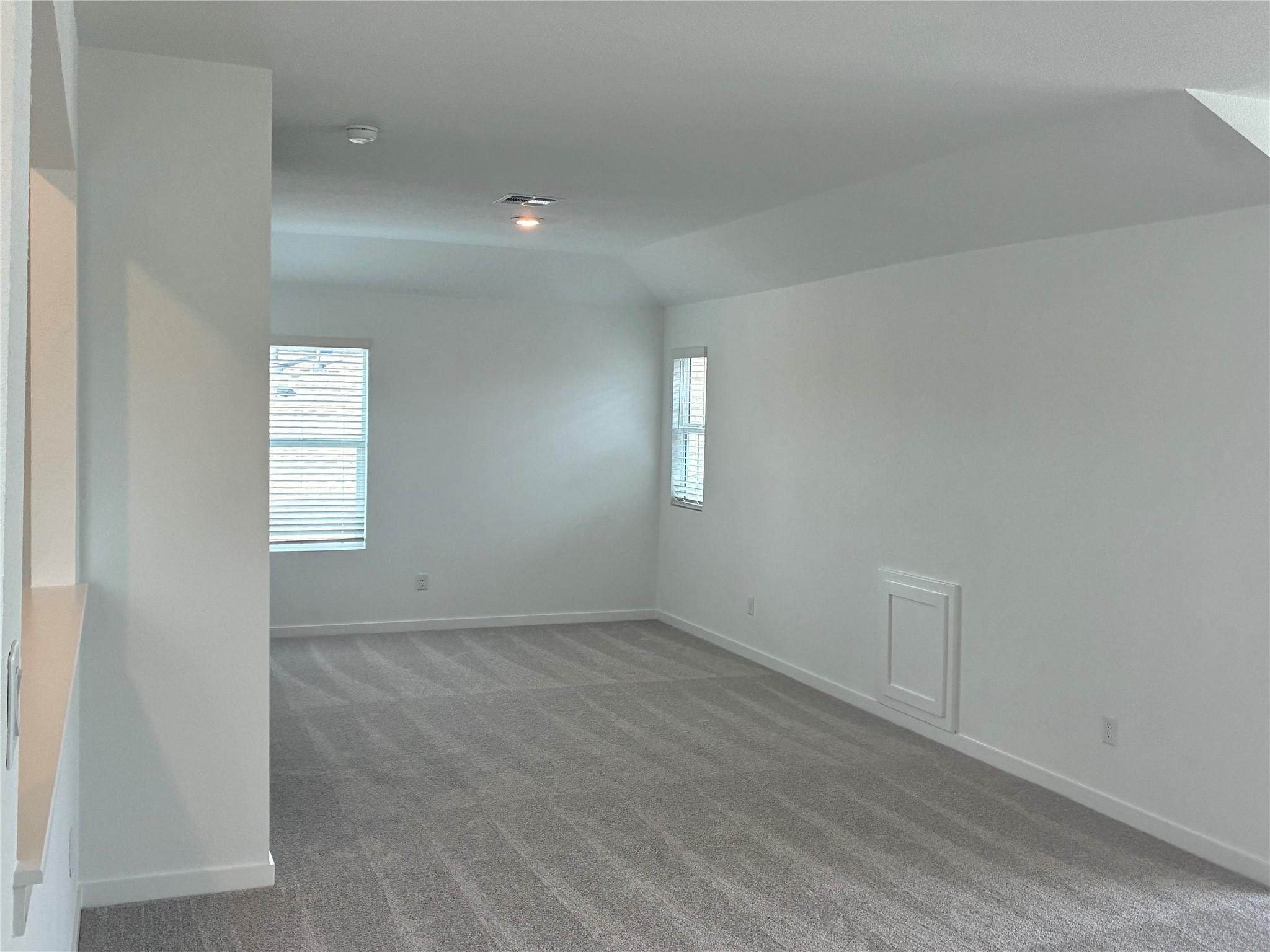 215 Parsons None Property Photo 5