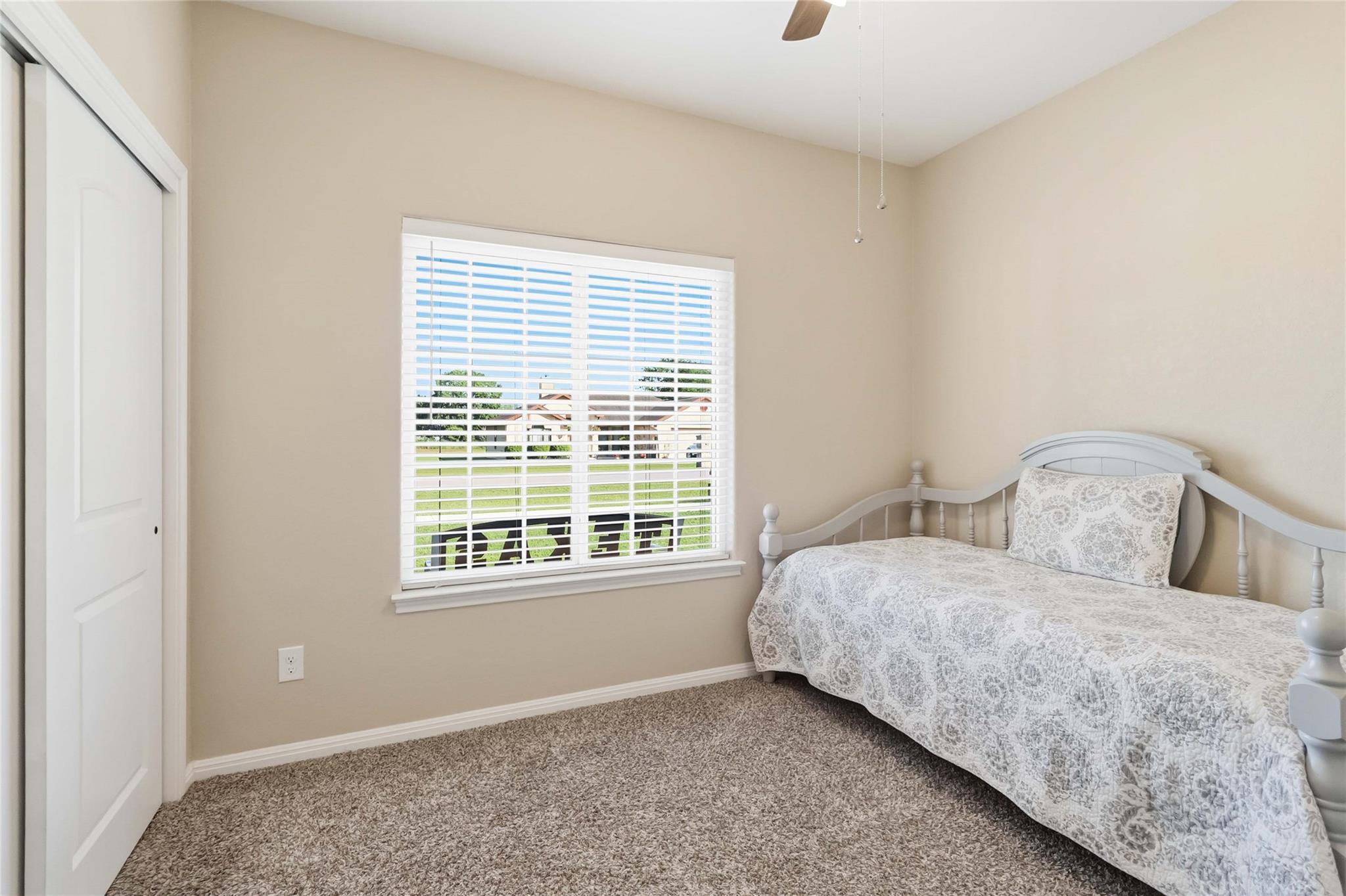 285 Hummingbird Way Property Photo 25