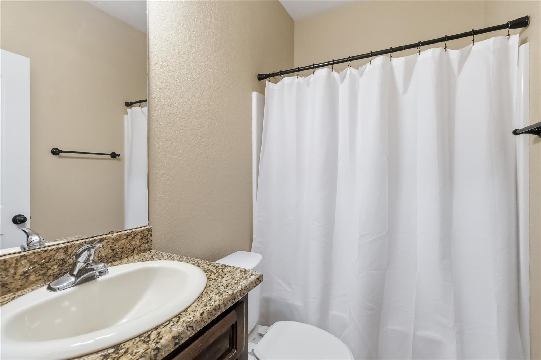 285 Hummingbird Way Property Photo 27