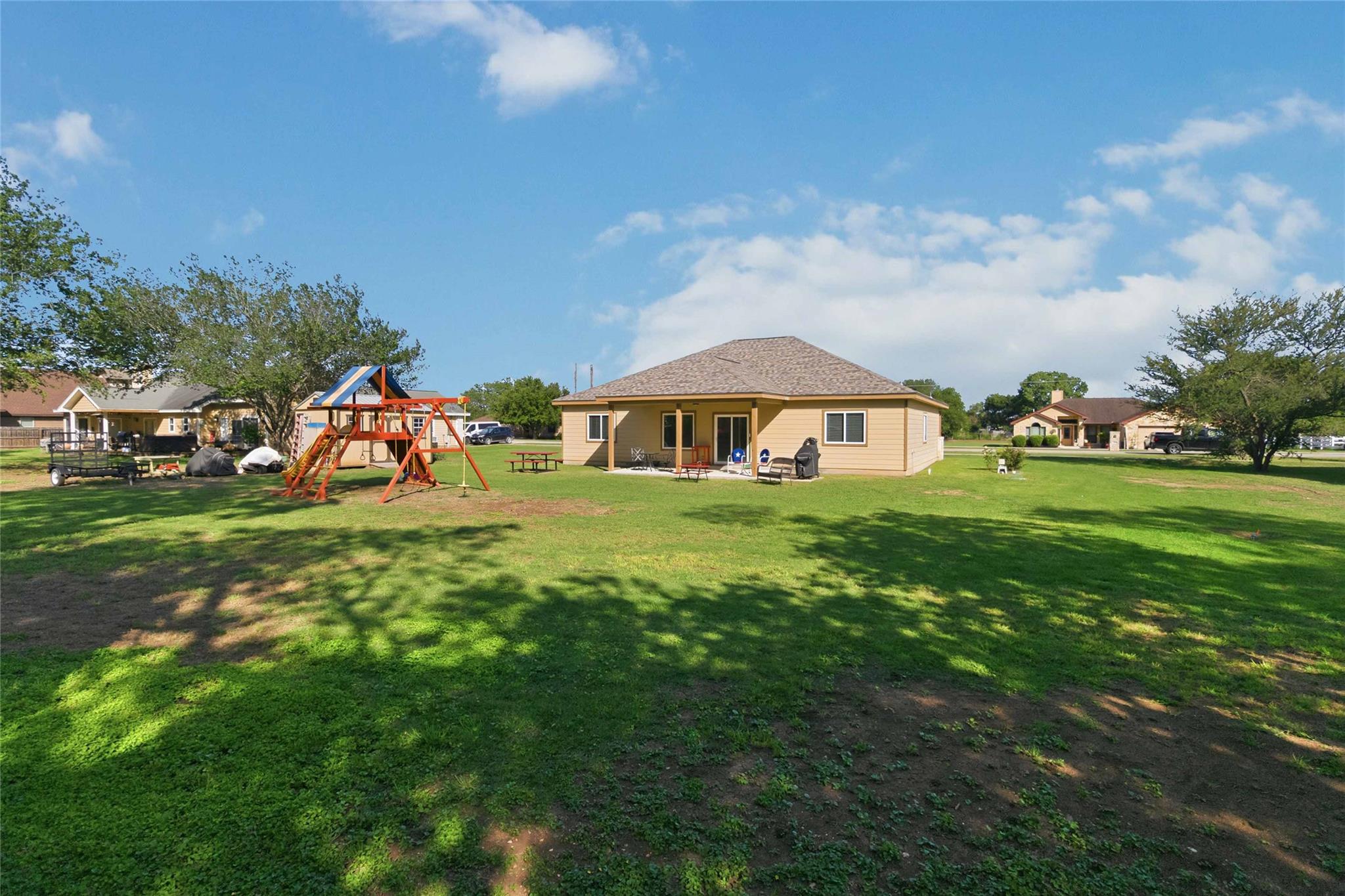 285 Hummingbird Way Property Photo 33