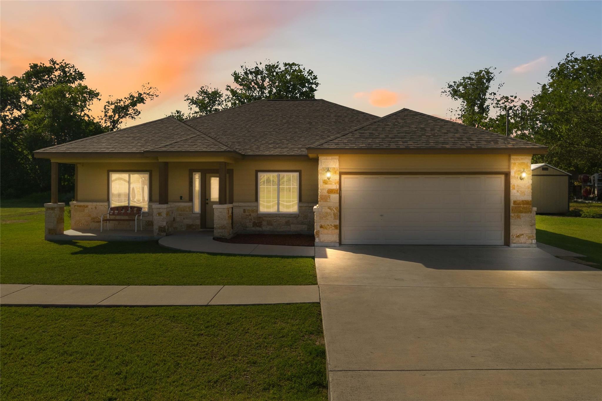 285 Hummingbird Way Property Photo 35
