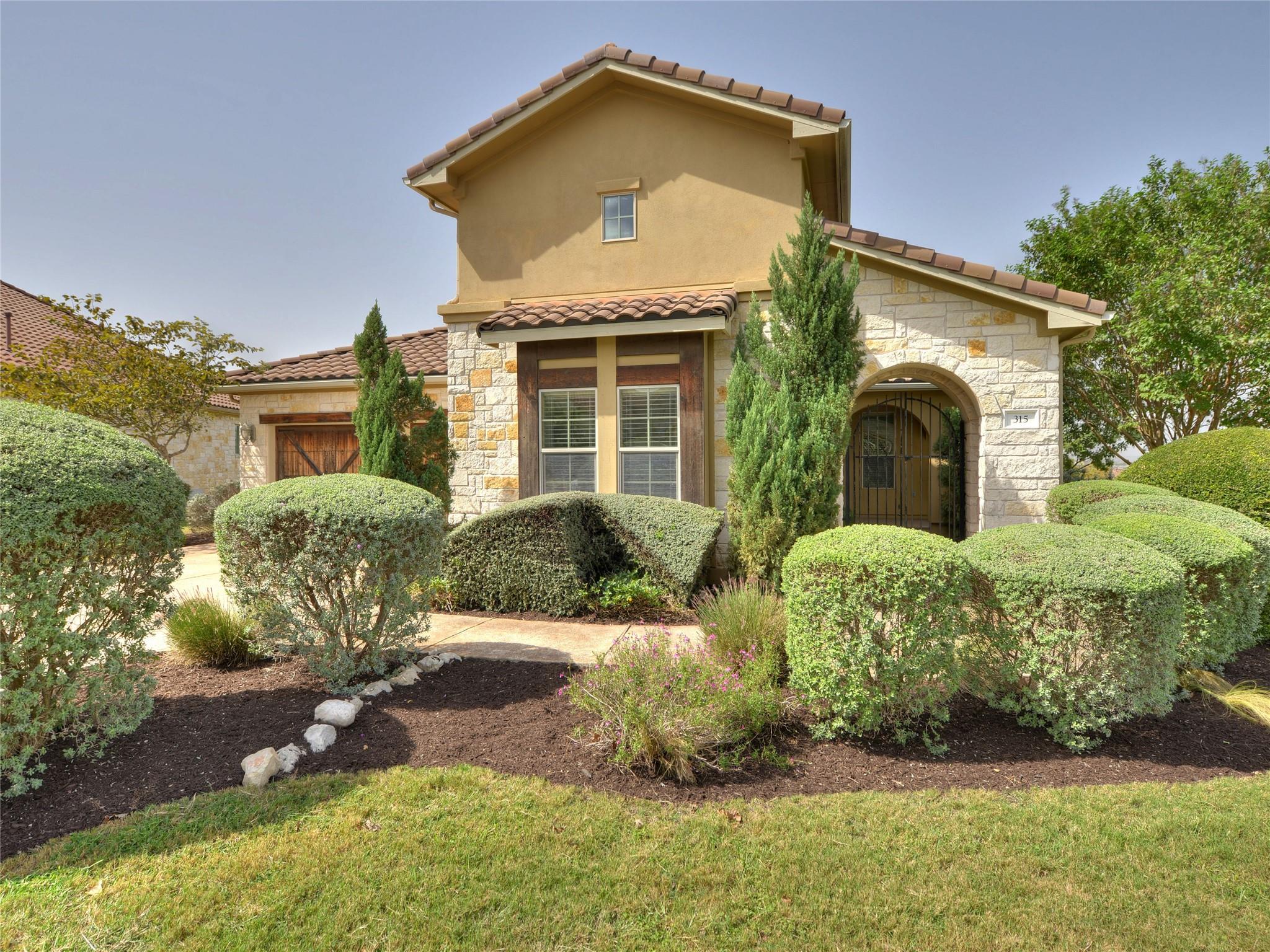 315 Bonaire Ct Property Photo 1