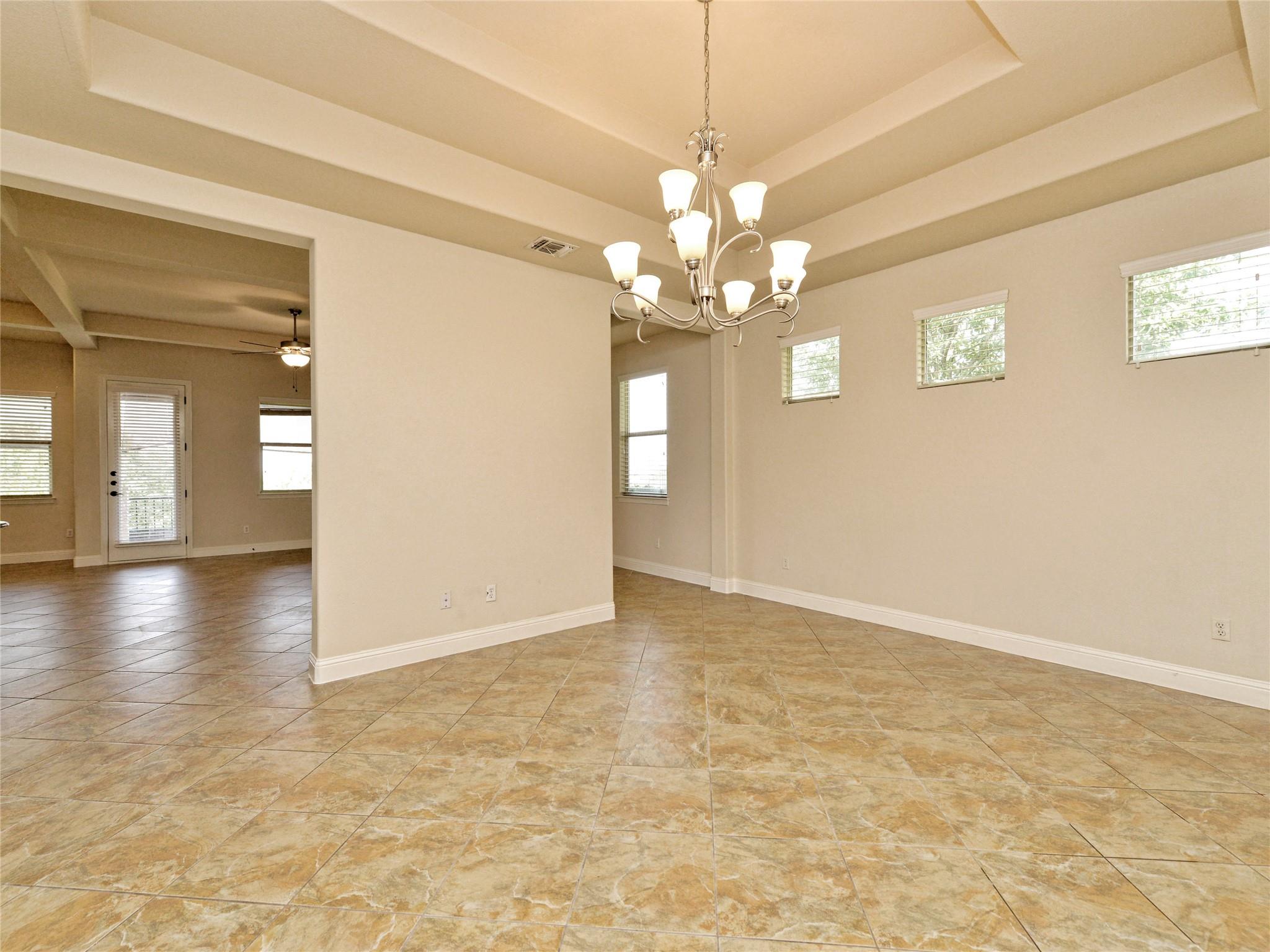 315 Bonaire Ct Property Photo 11