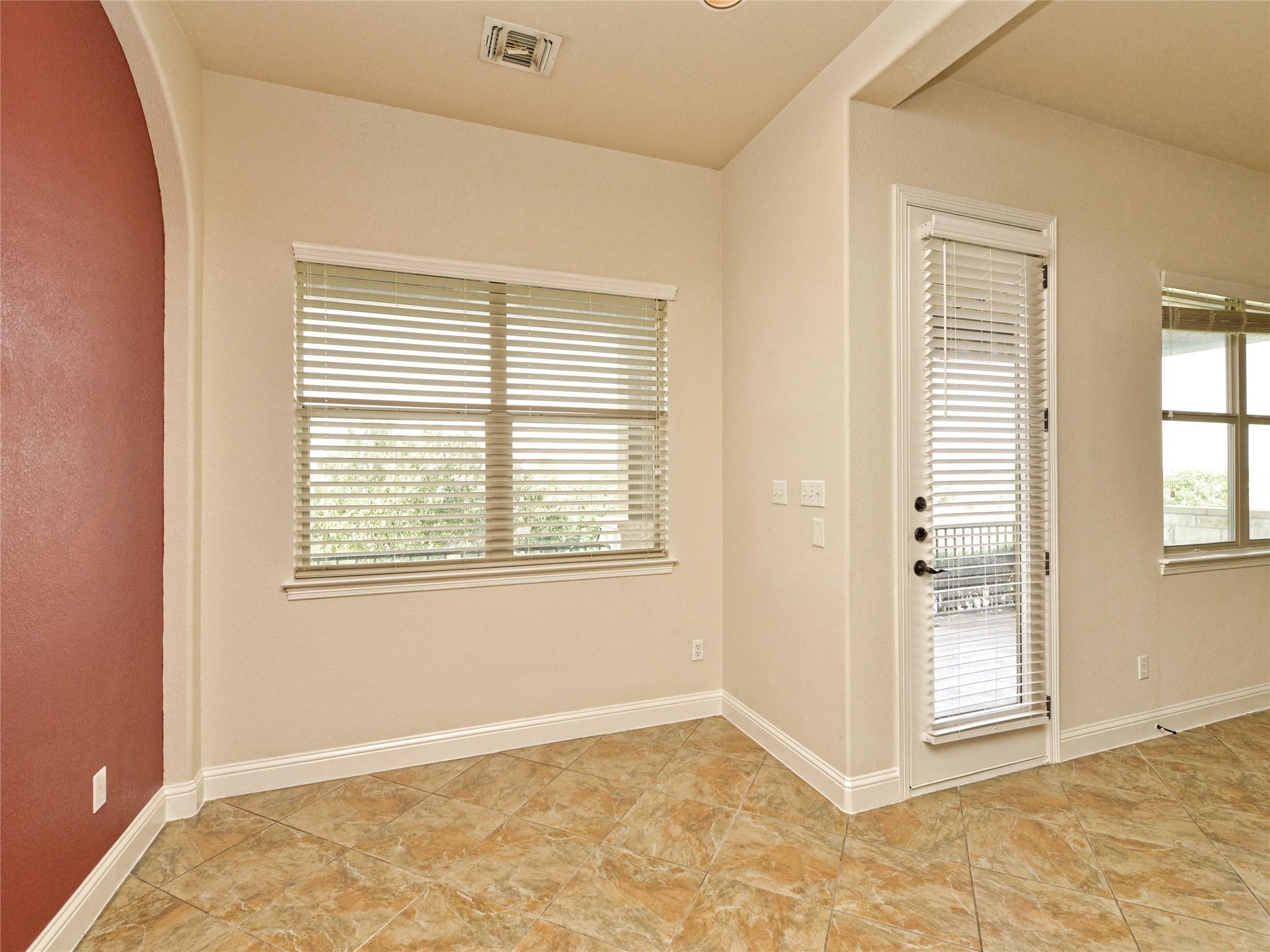 315 Bonaire Ct Property Photo 16