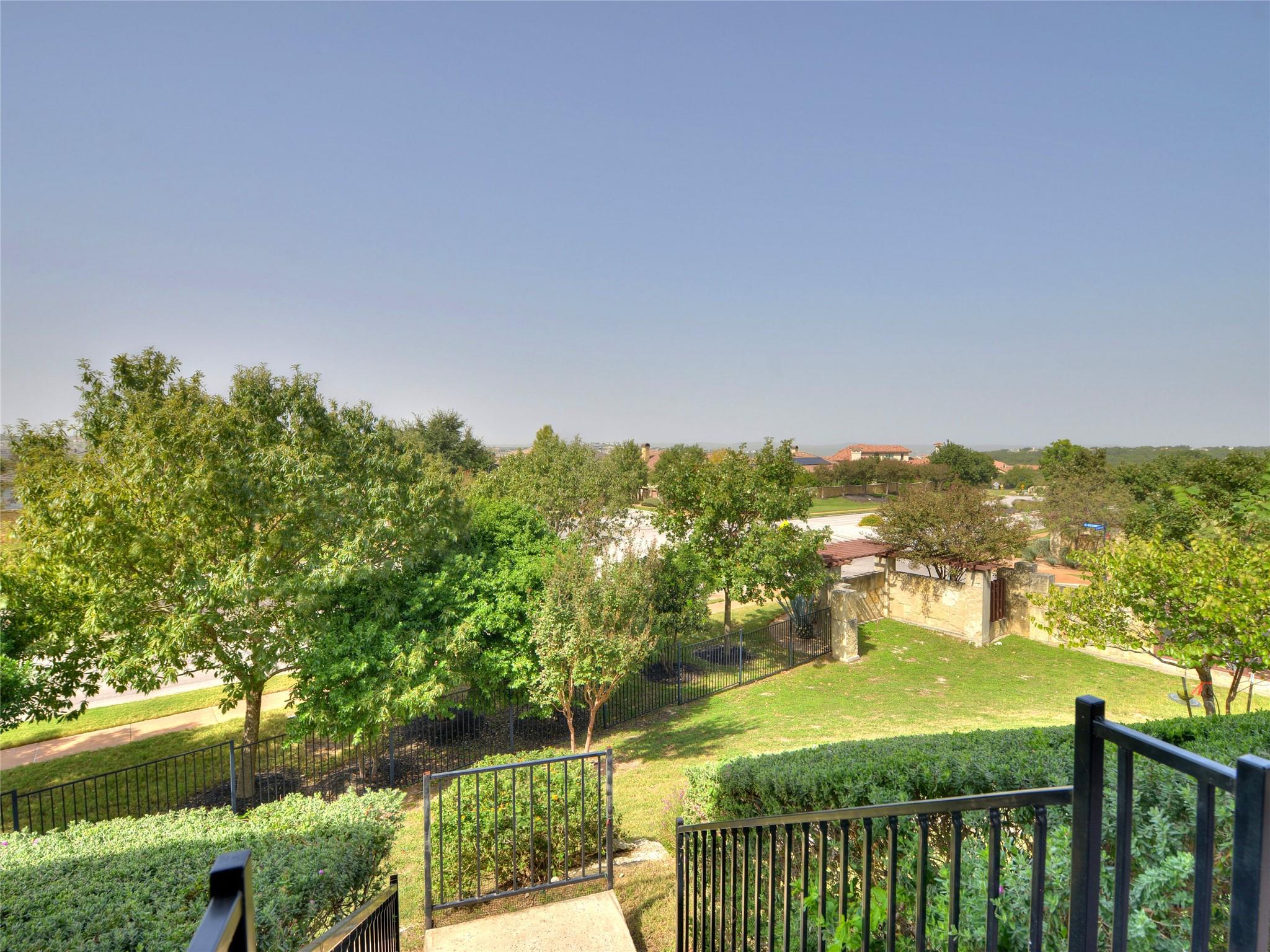 315 Bonaire Ct Property Photo 28