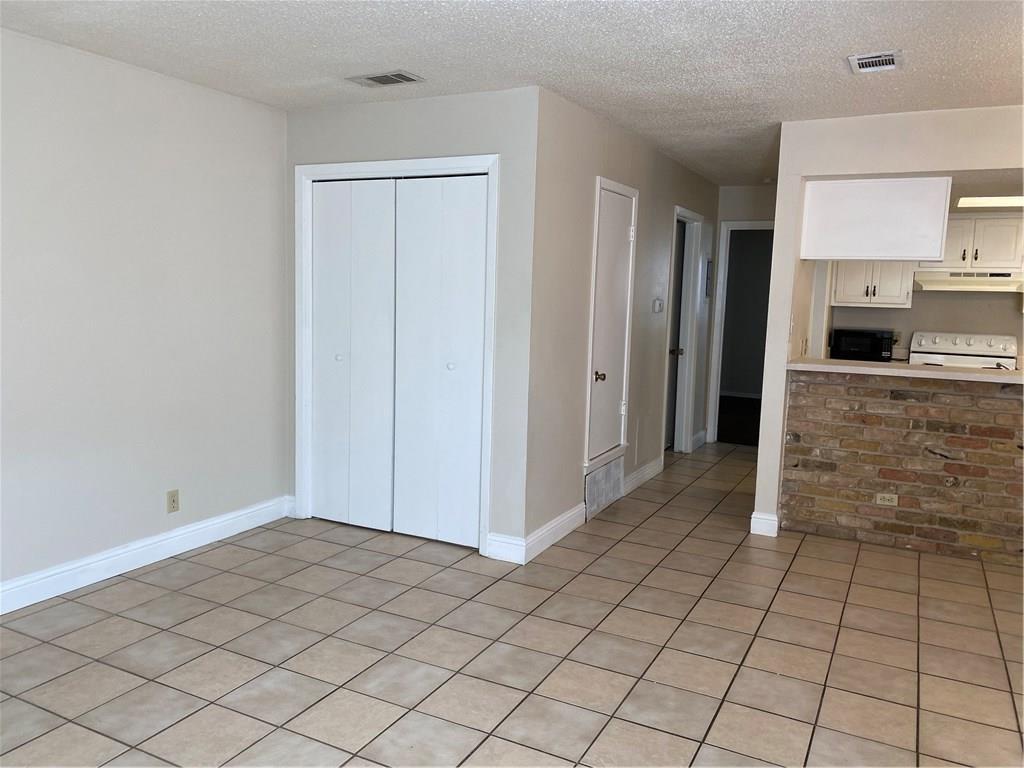 3412 Willowrun Dr #a Property Photo 3