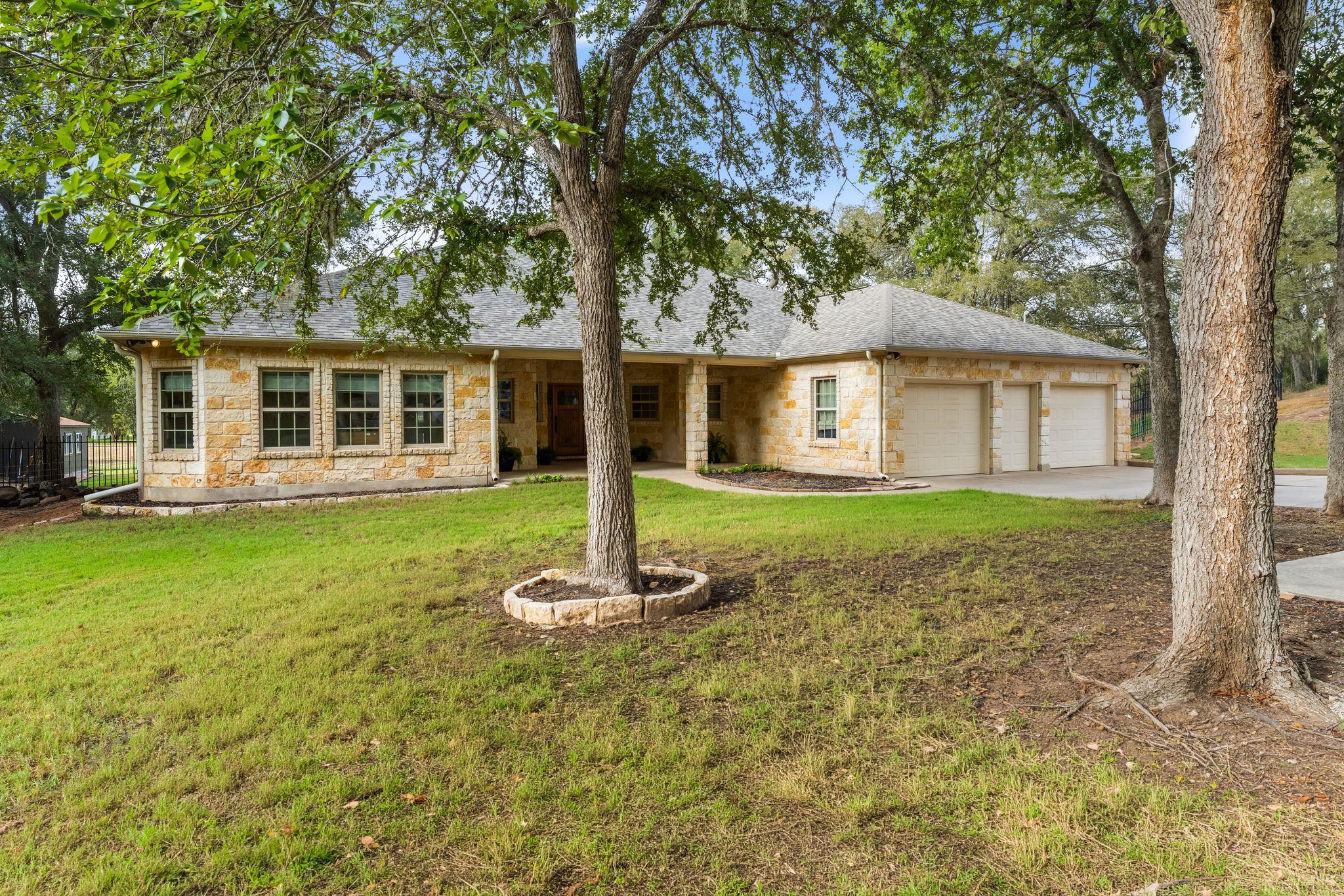 147 Konahuanui Ln Property Photo 1