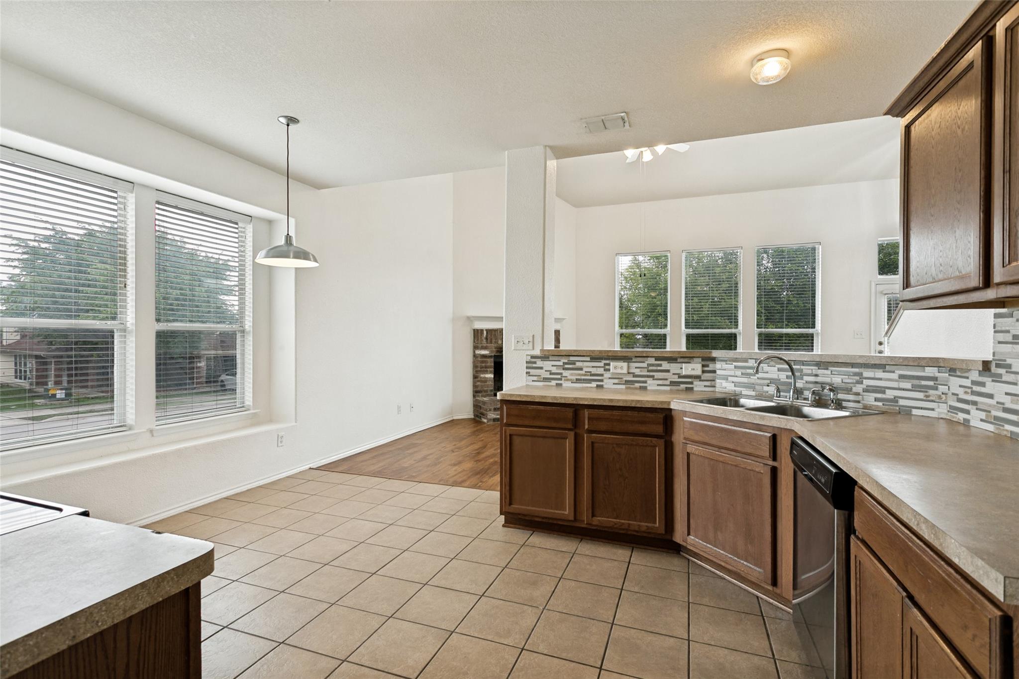 5708 Mahogany Bay None Property Photo 16