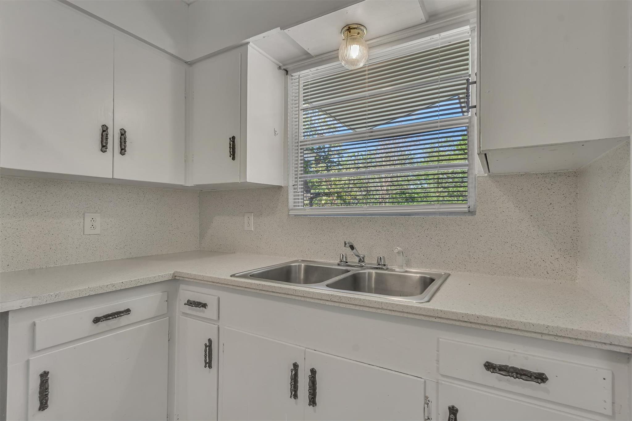 5408 Joe Sayers Ave Property Photo 28