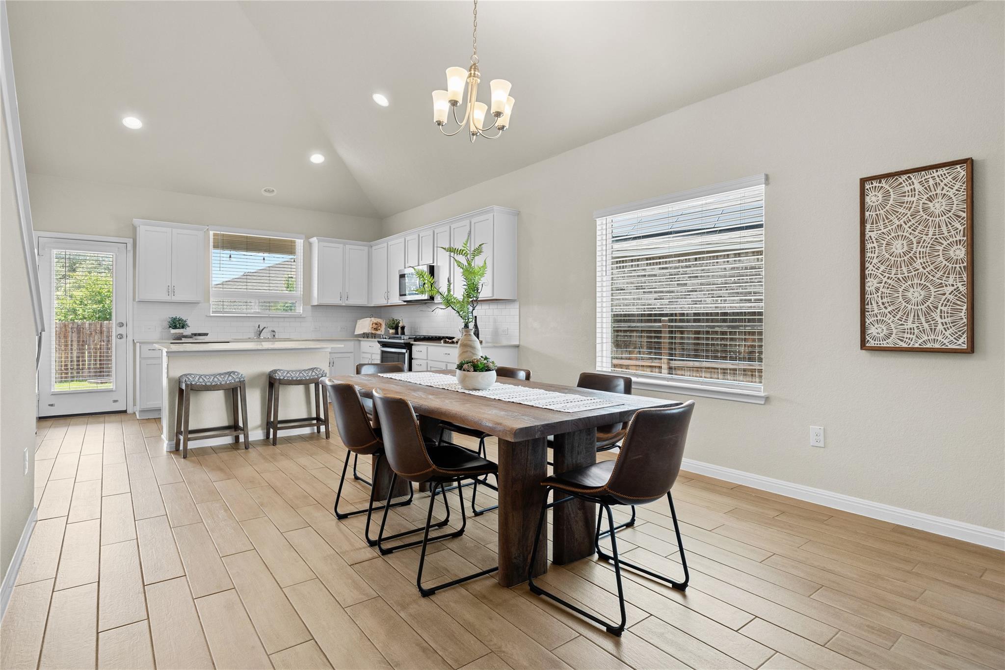 2413 Star Hill Ranch St Property Photo 12