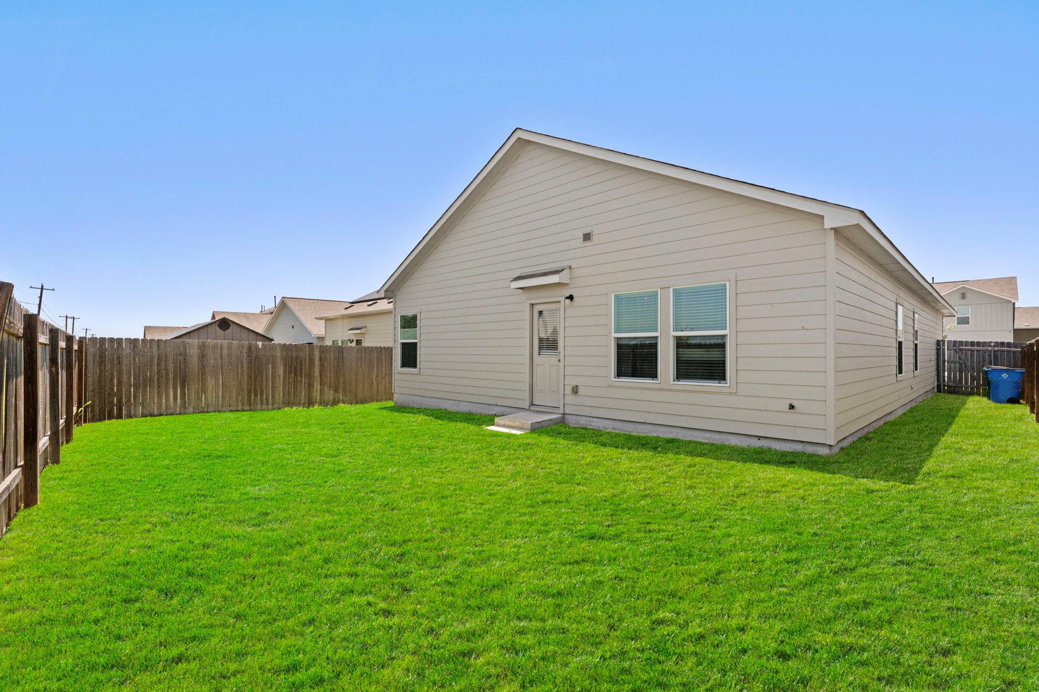 13704 Tordillo Dr Property Photo 32