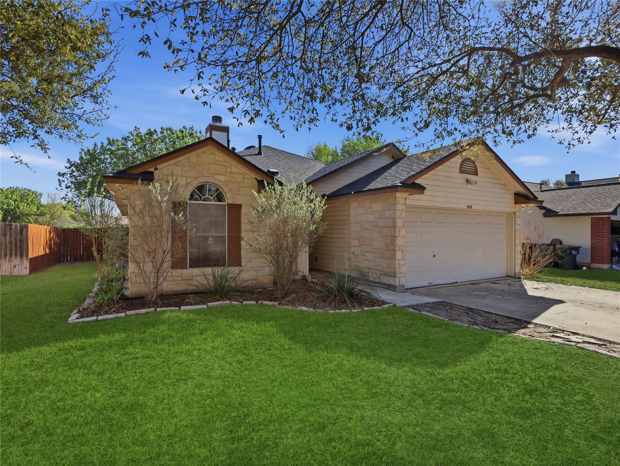 168 Keystone Loop Property Photo 1